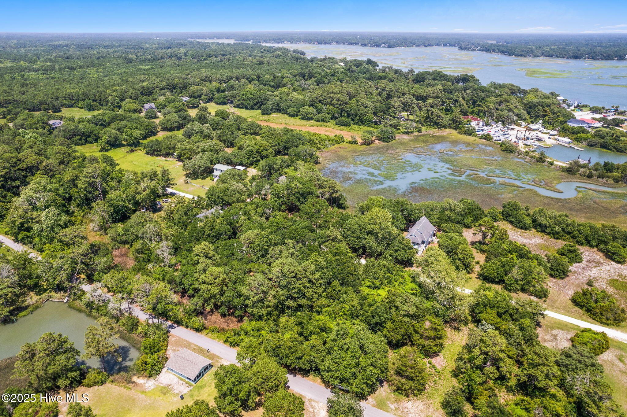 100519395 | Photo 21