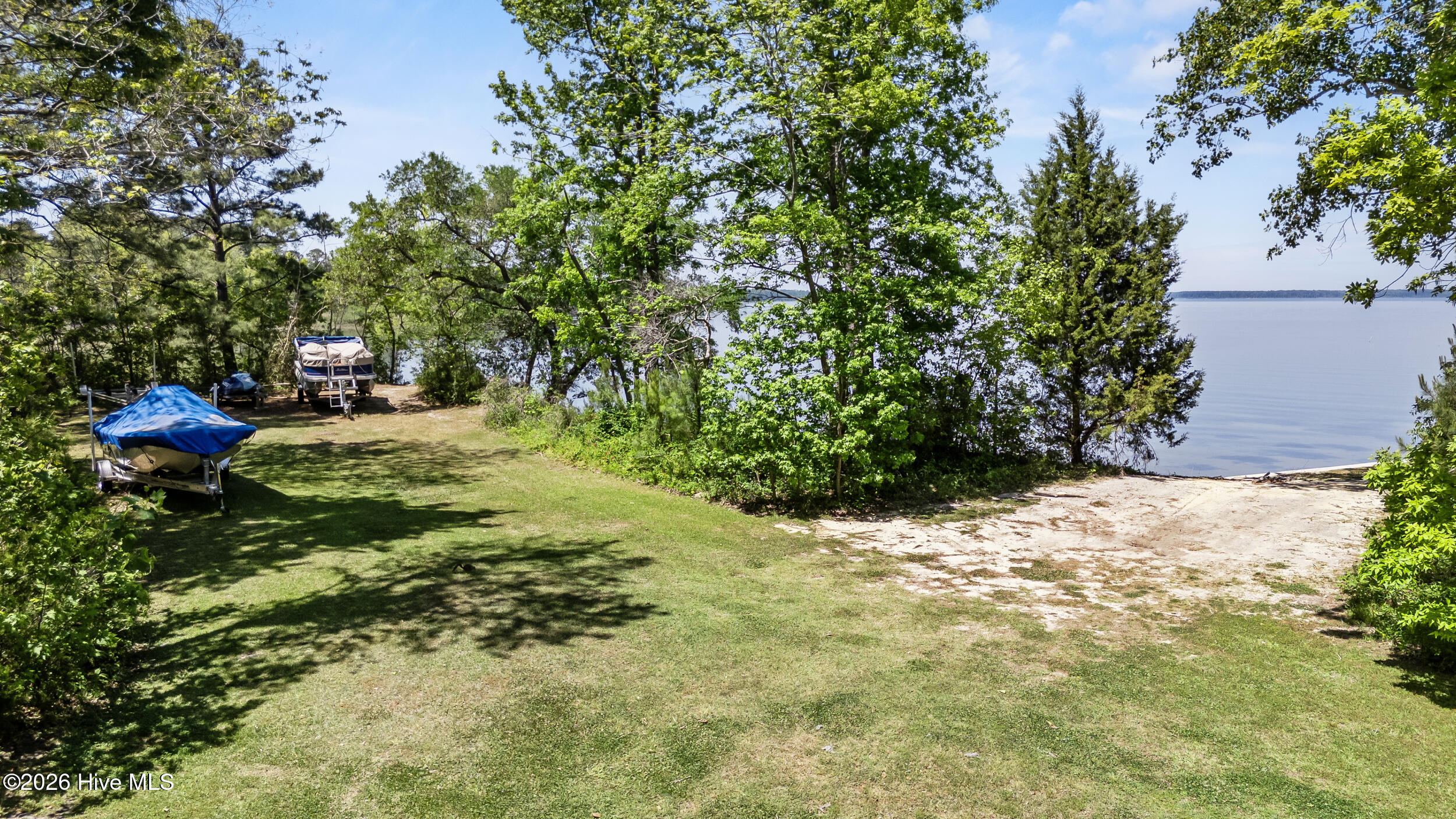 100569506 | Photo 66