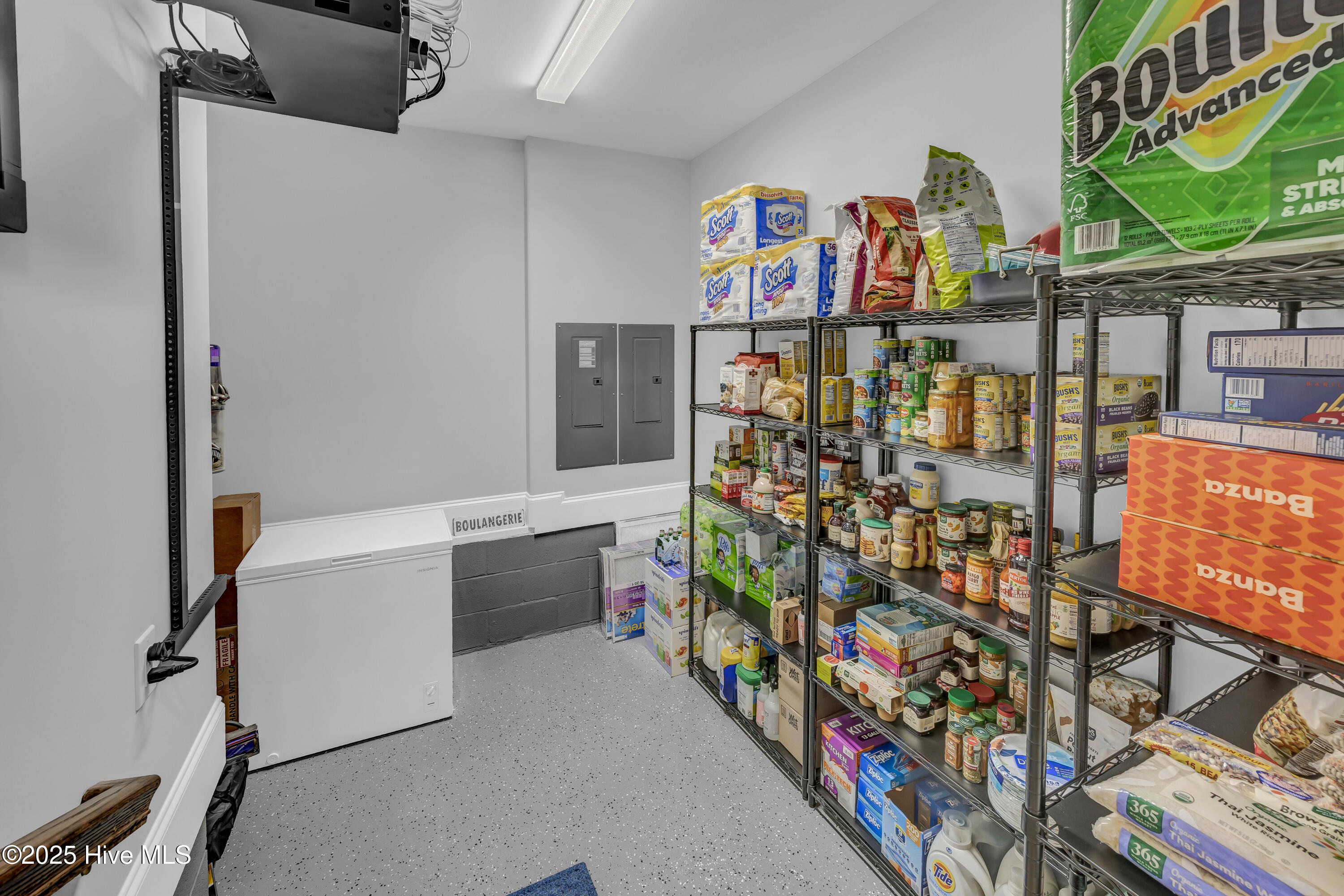 100546758 | Photo 37