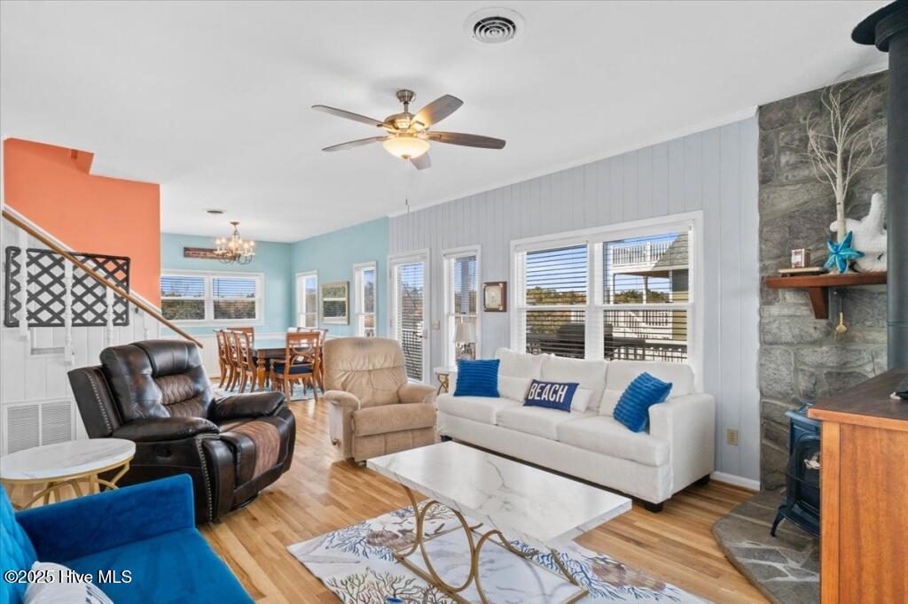 100507121 | Photo 13