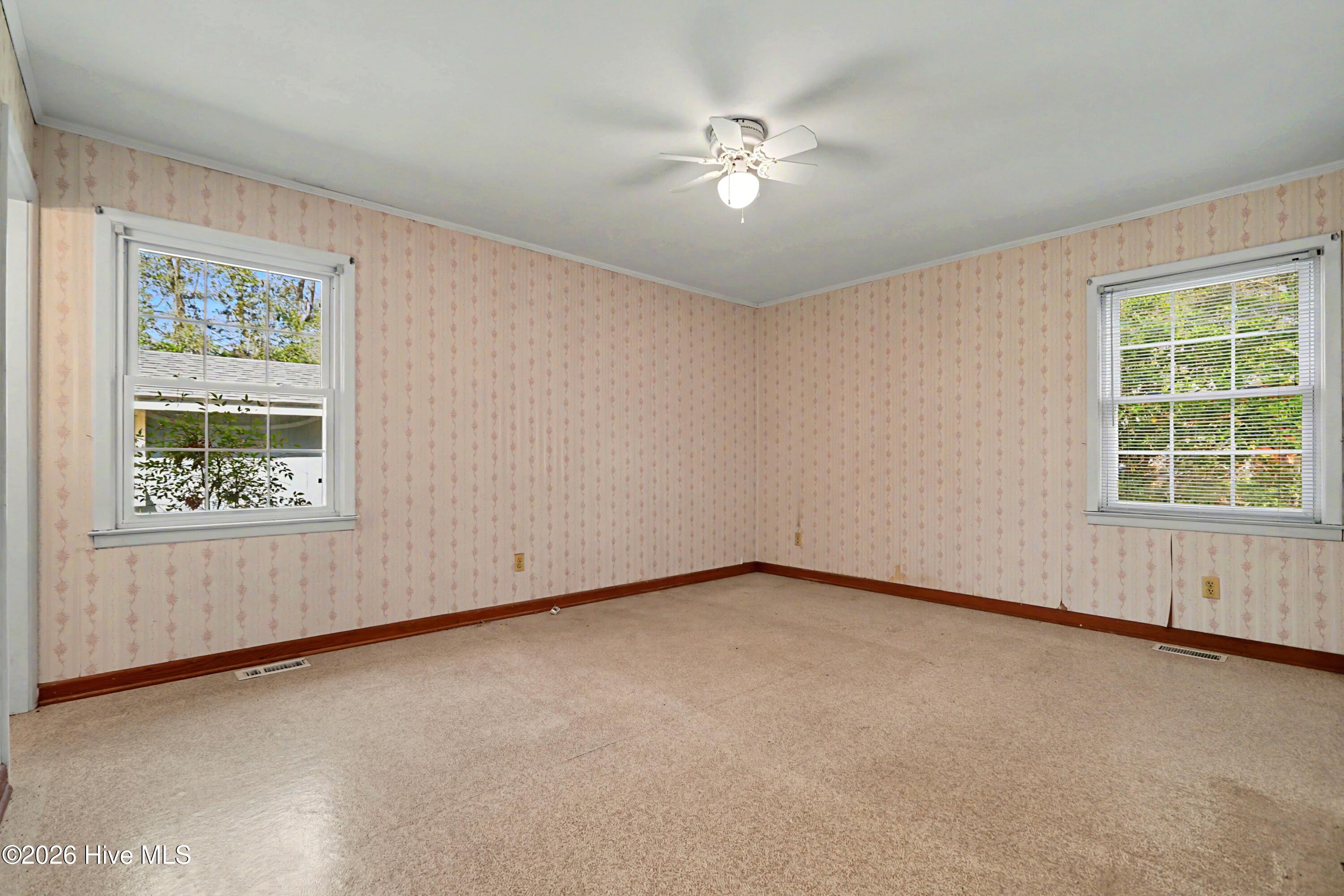 100561205 | Photo 26