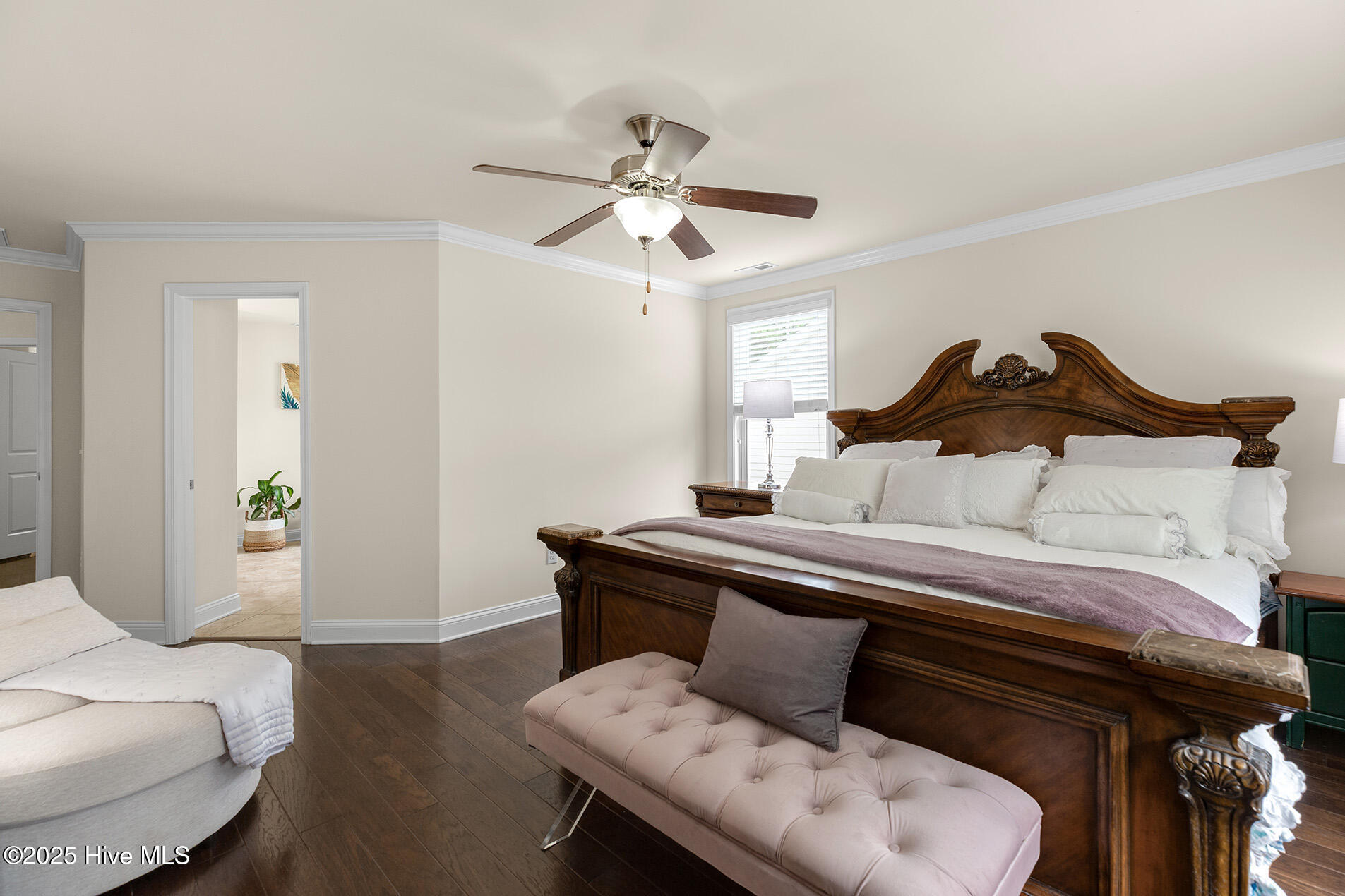 100531047 | Photo 36