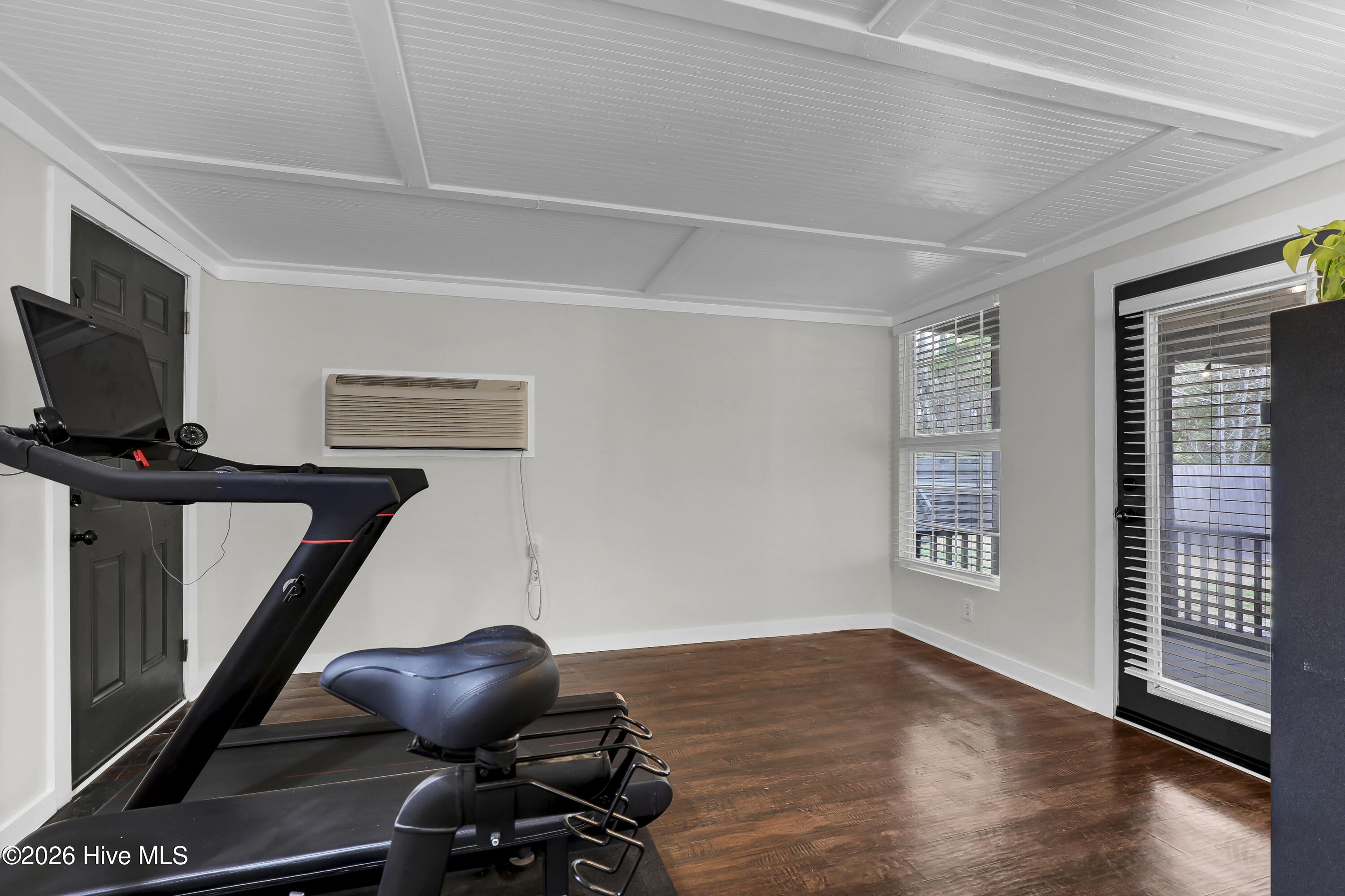 100558020 | Photo 18