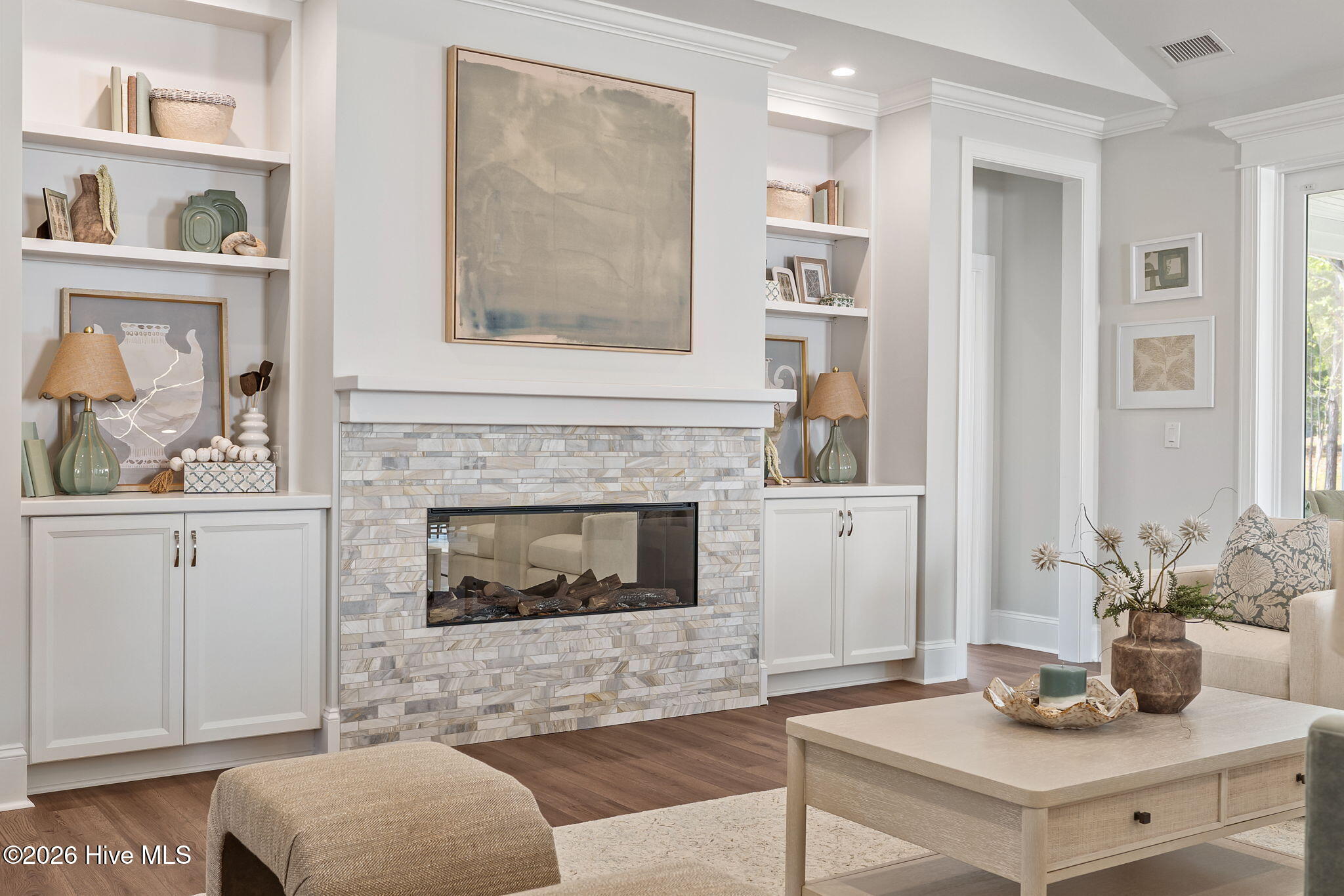 100554681 | Photo 13