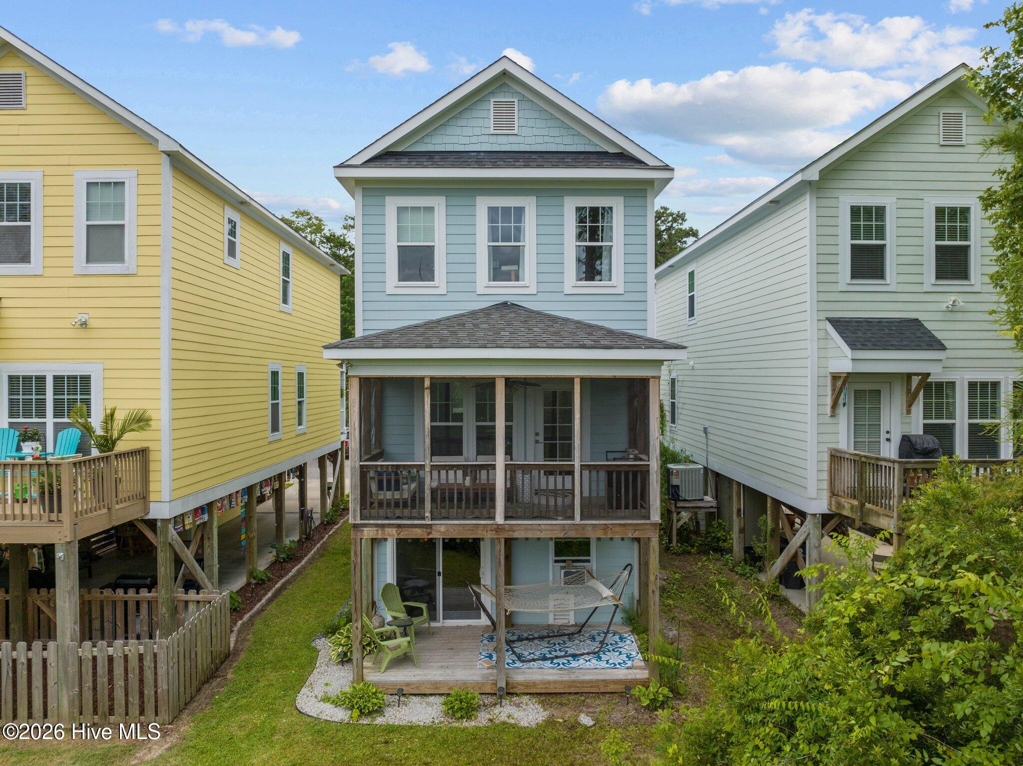 100550866 | Photo 27