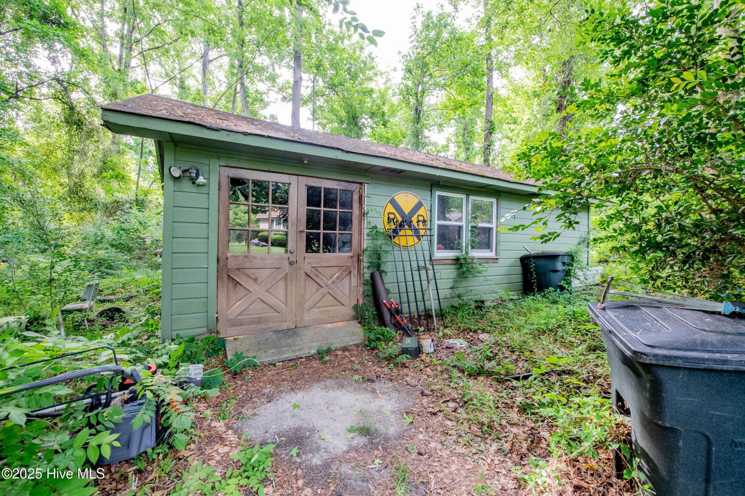 100507183 | Photo 10