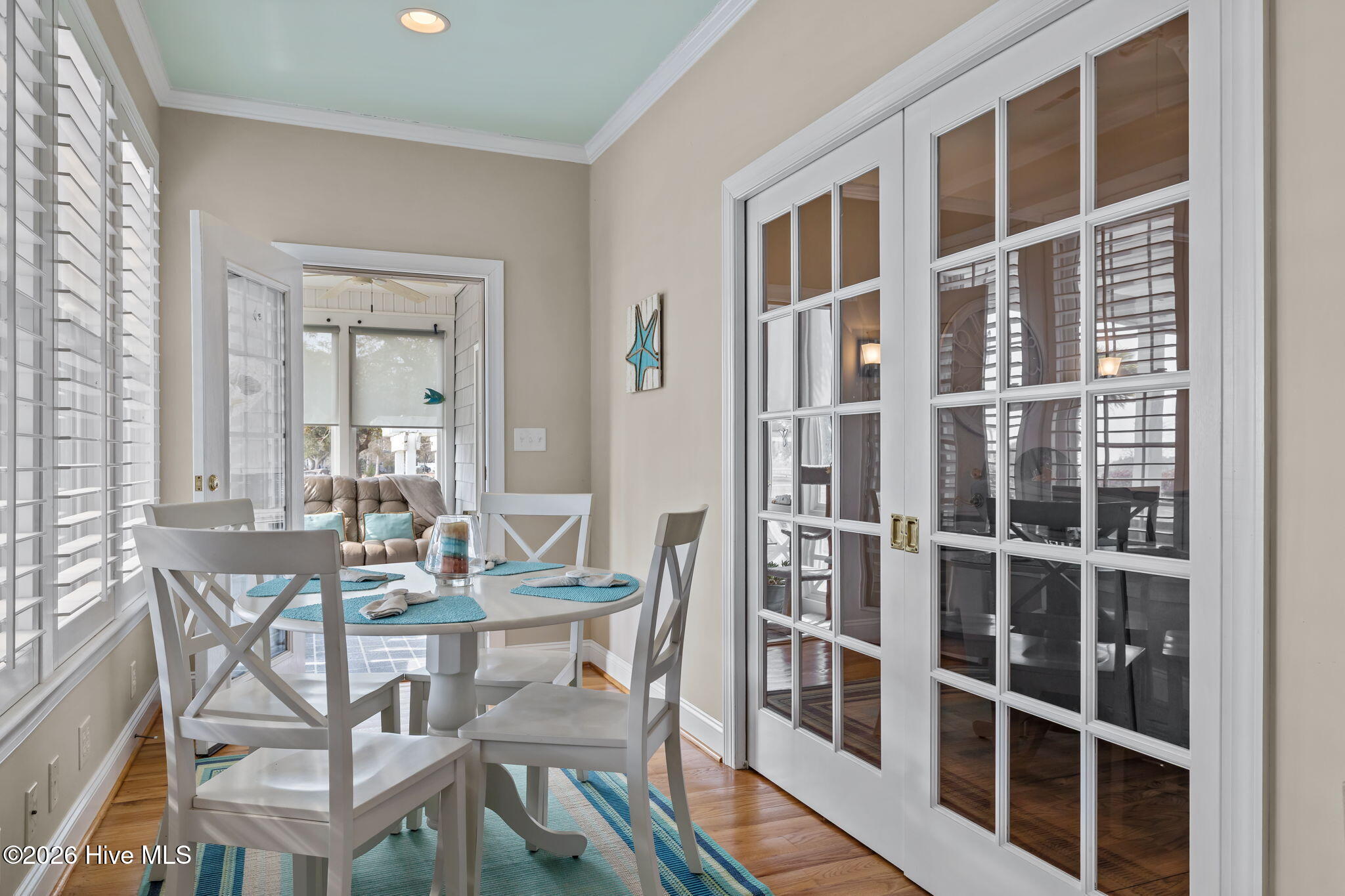 100555353 | Photo 29