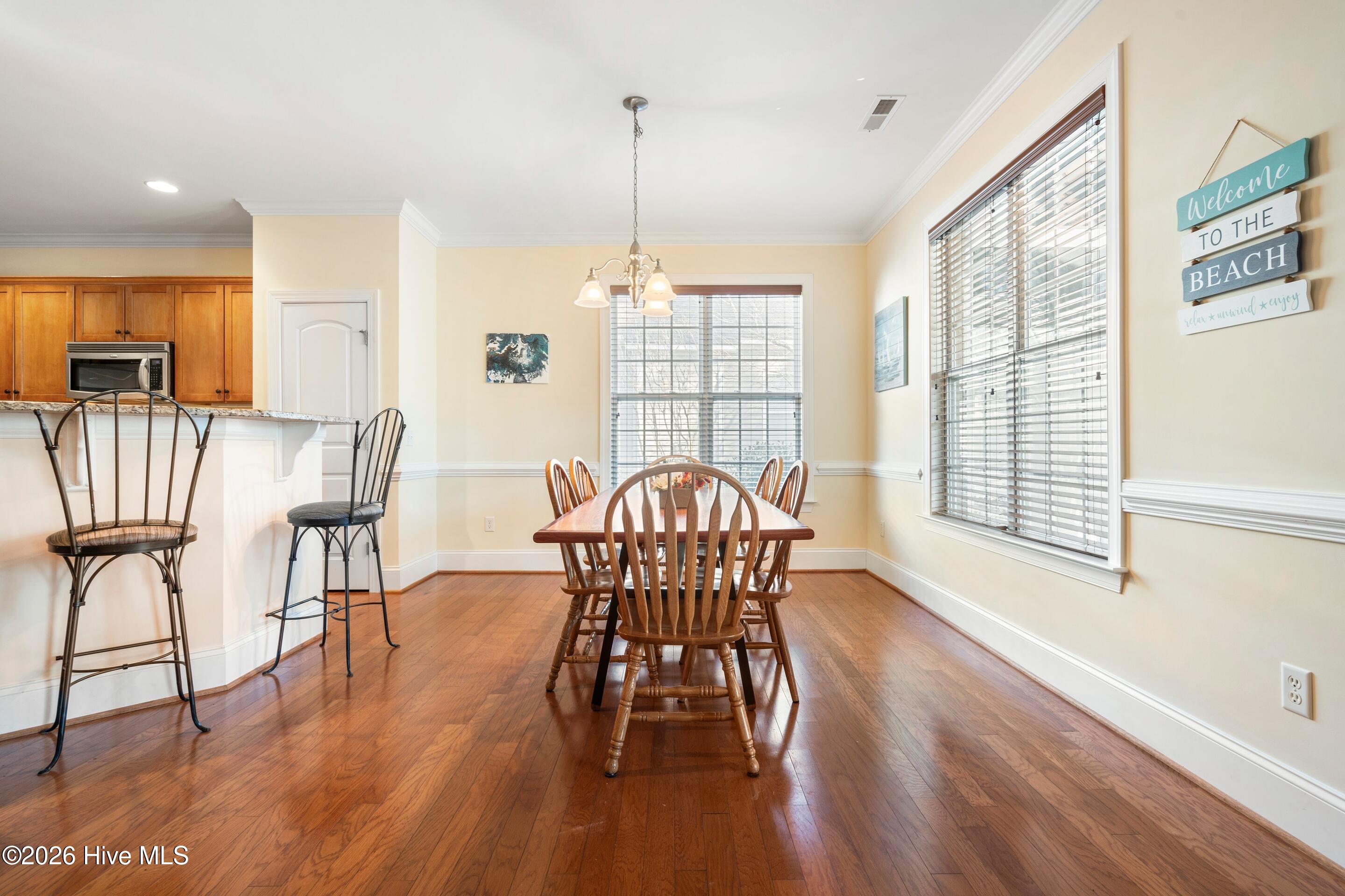 100550560 | Photo 25