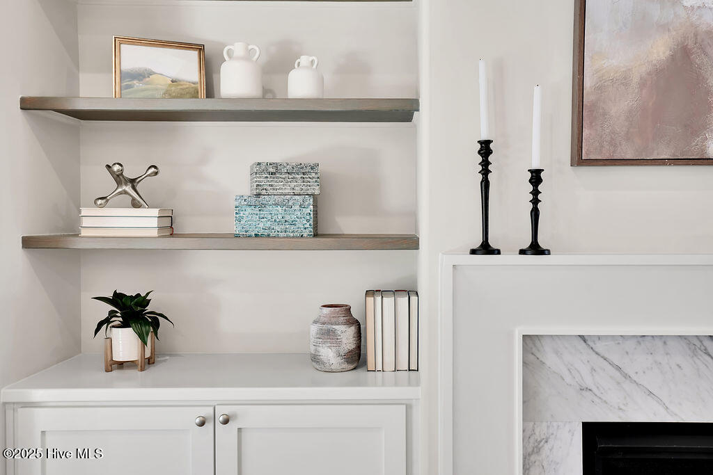 100529674 | Photo 44