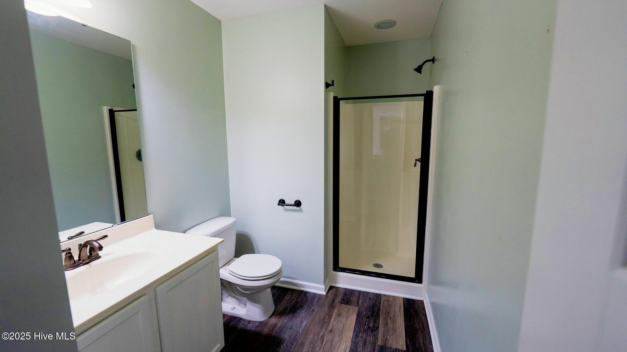 100545040 | Photo 24