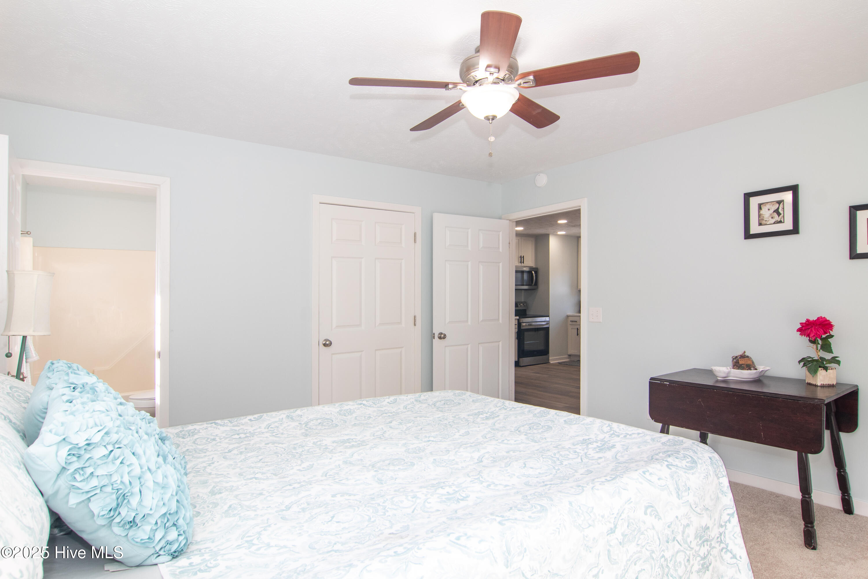 100546709 | Photo 15