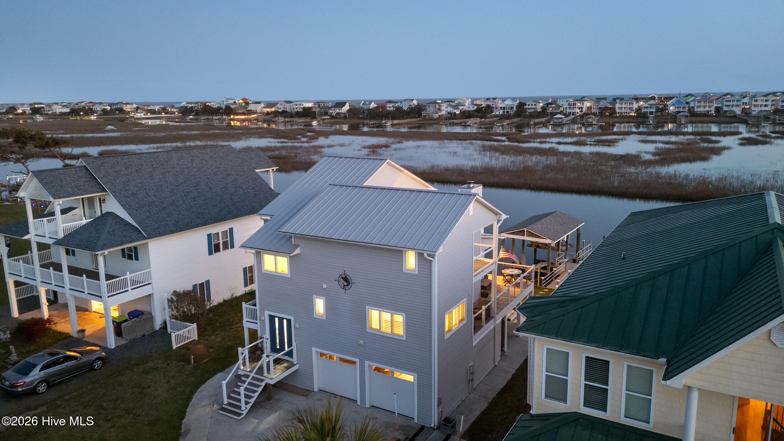 100564811 | Photo 88