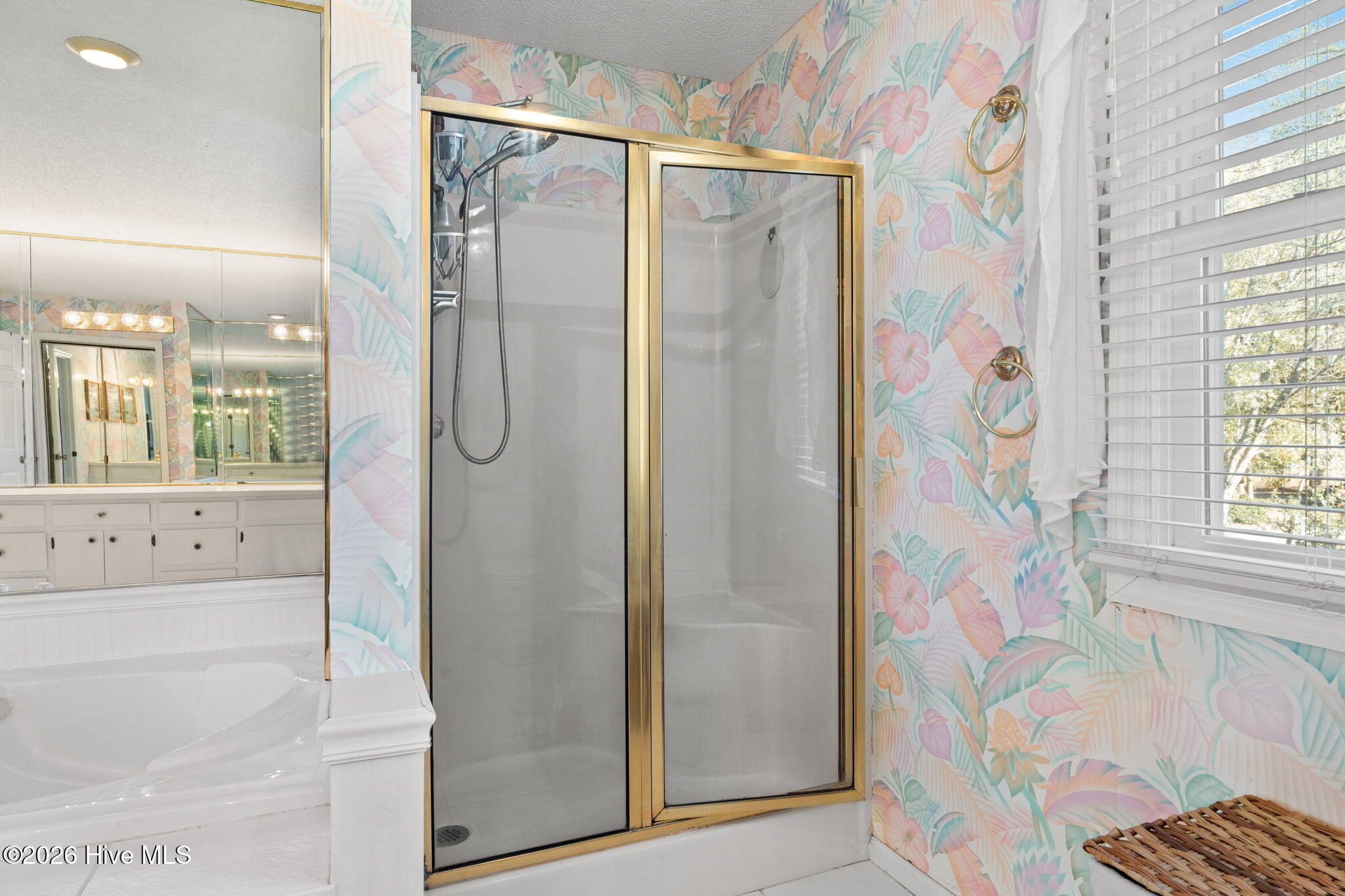 100562881 | Photo 37