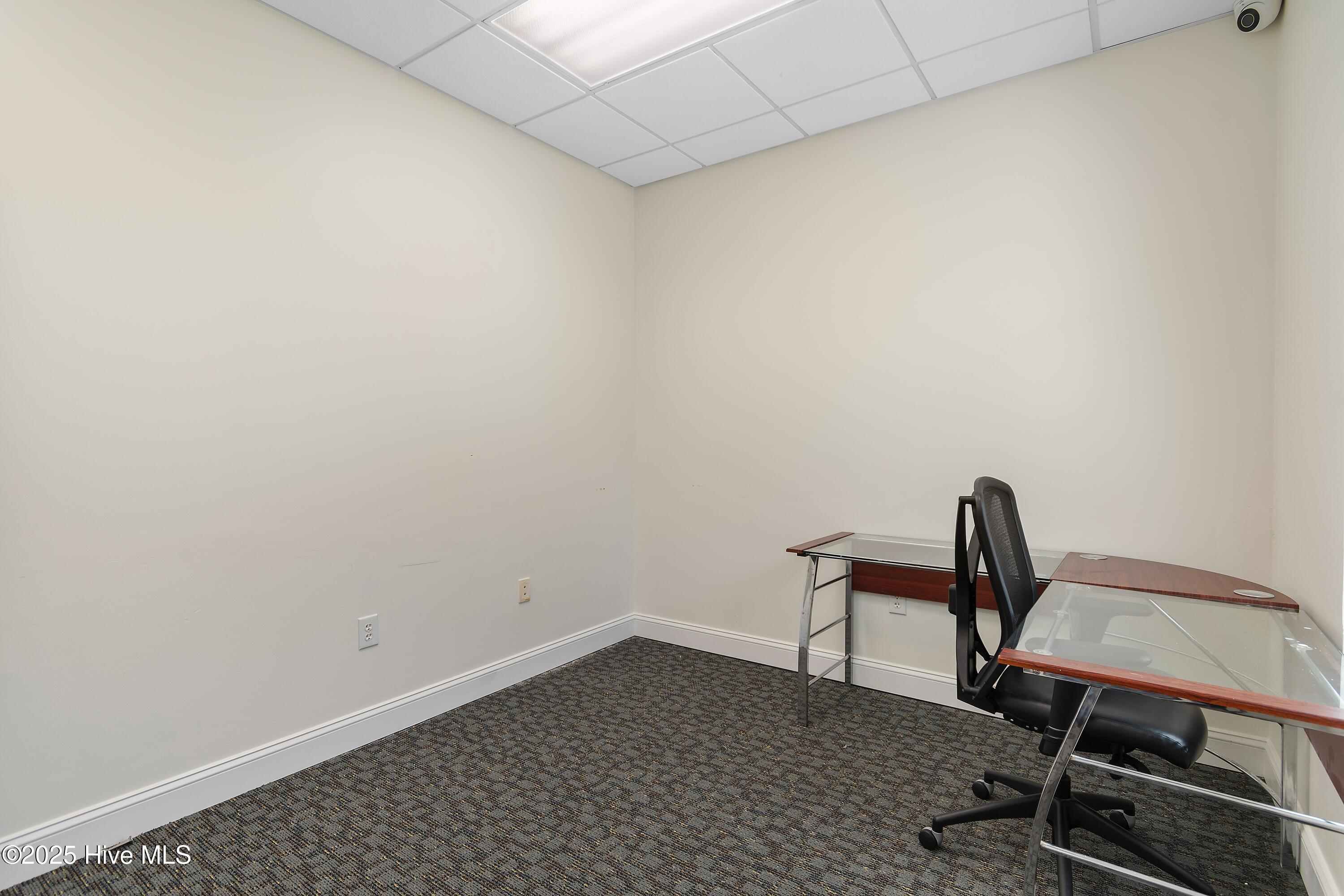 100491717 | Photo 28