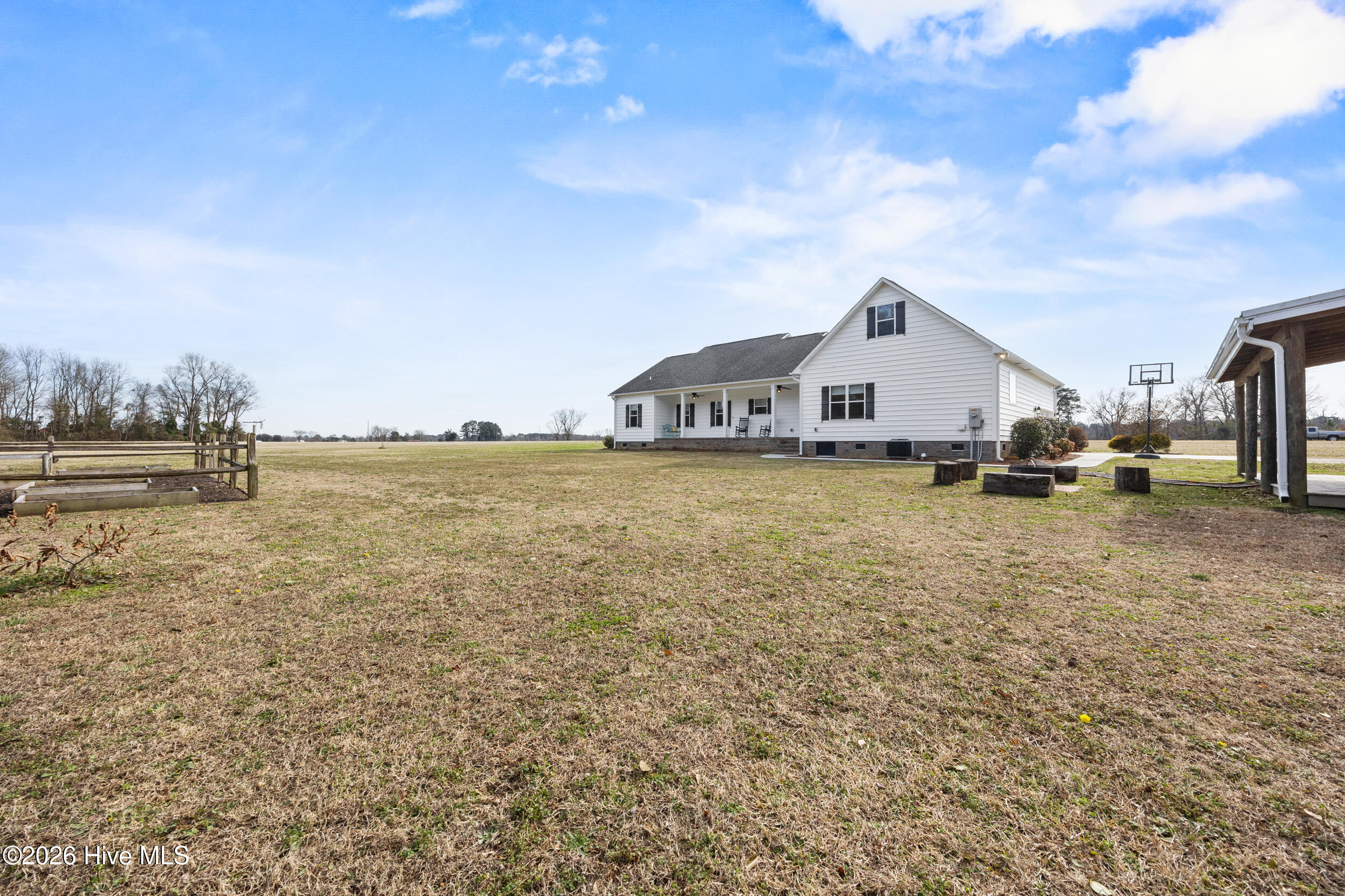 100556913 | Photo 40