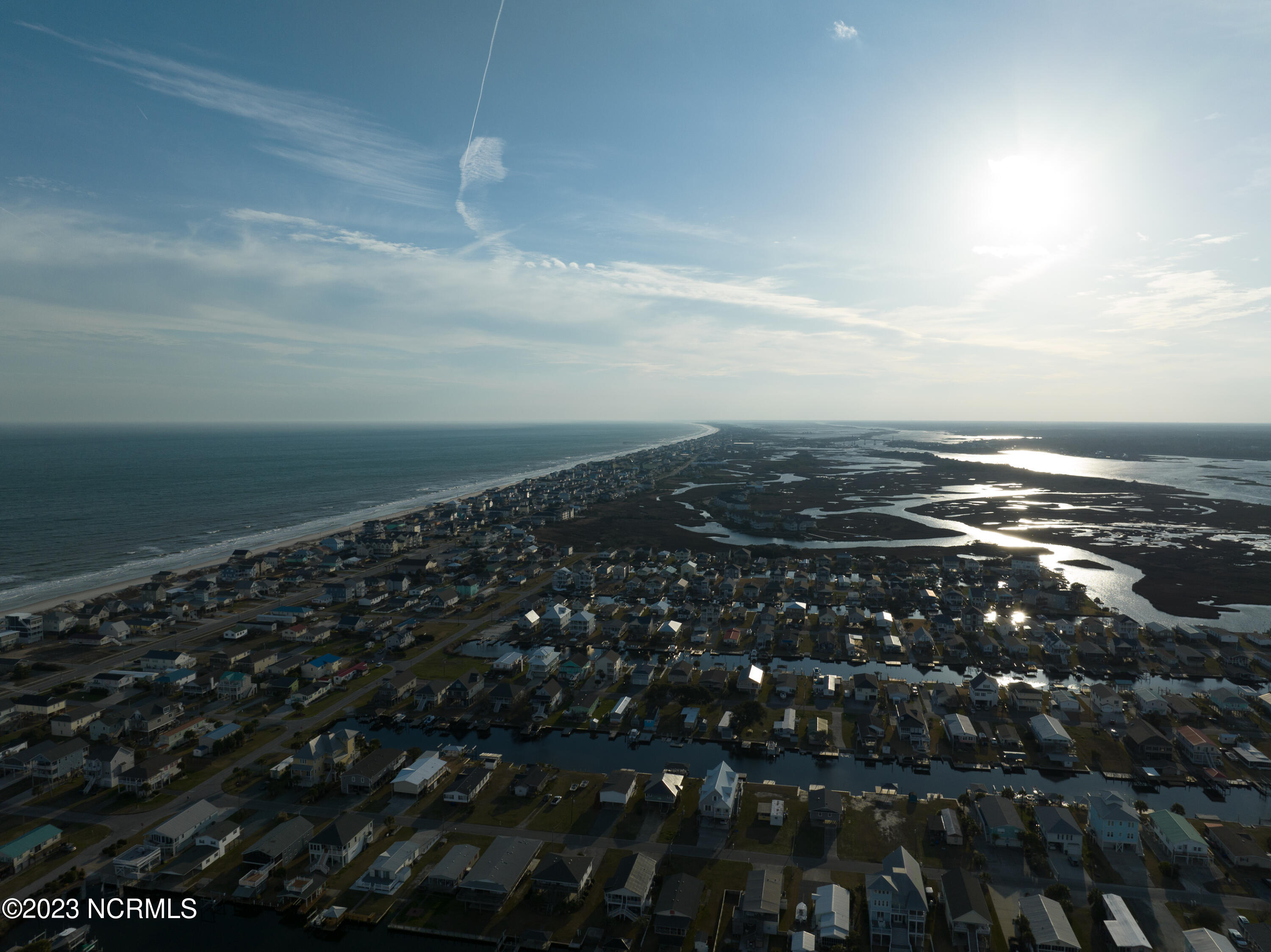 100525018 | Photo 38