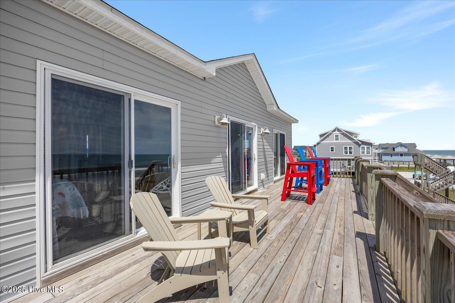 100528040 | Photo 34