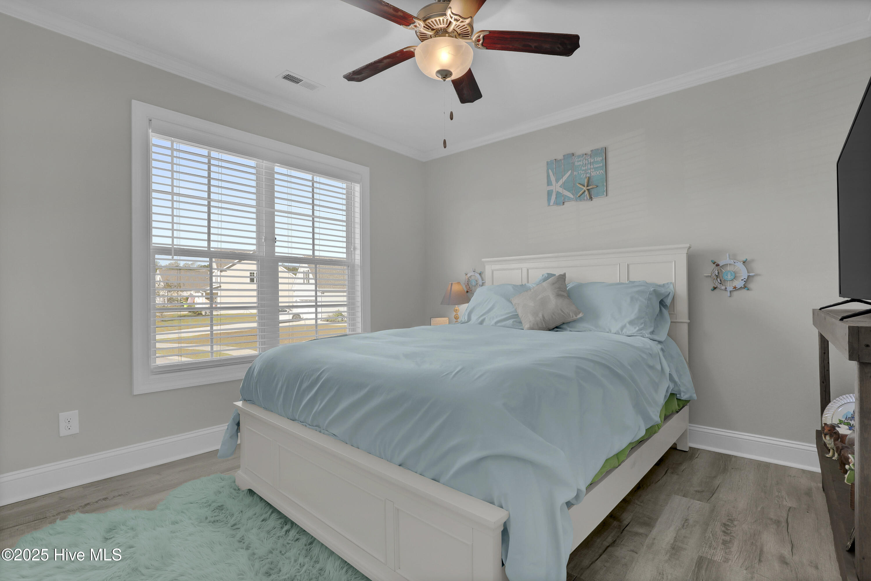 100538907 | Photo 59