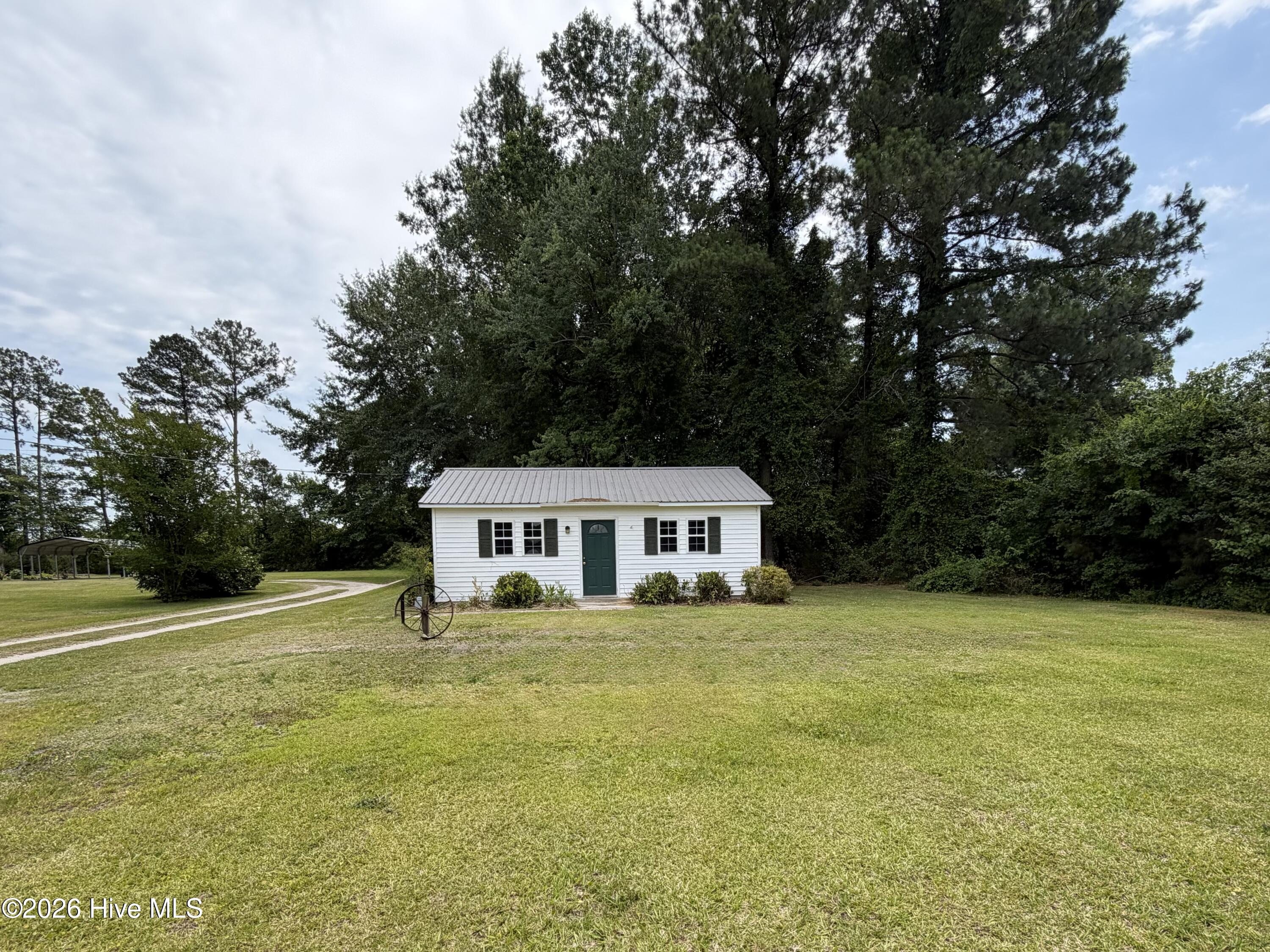 3144 Wintergreen Road,Cove City