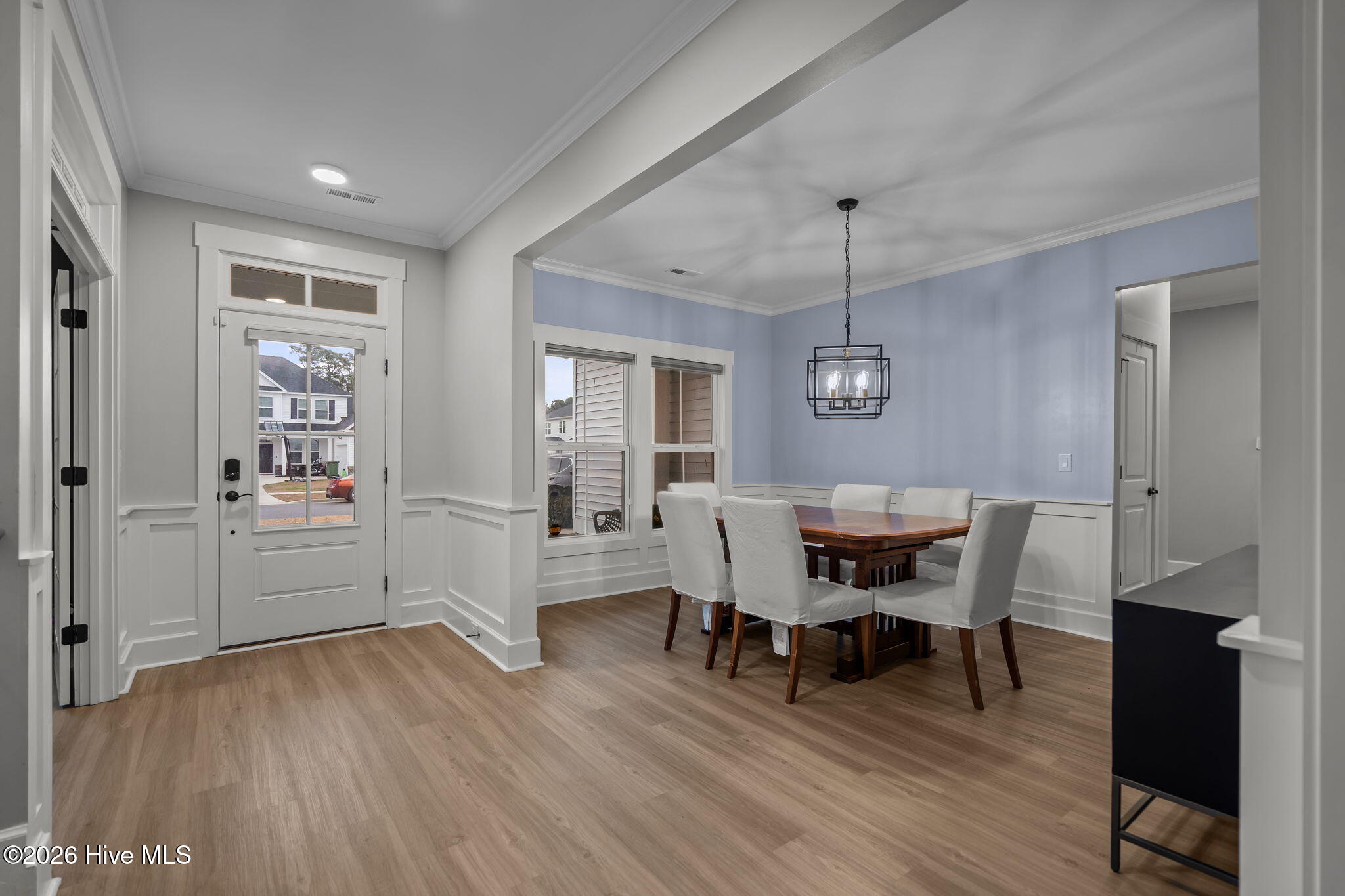 100549684 | Photo 13