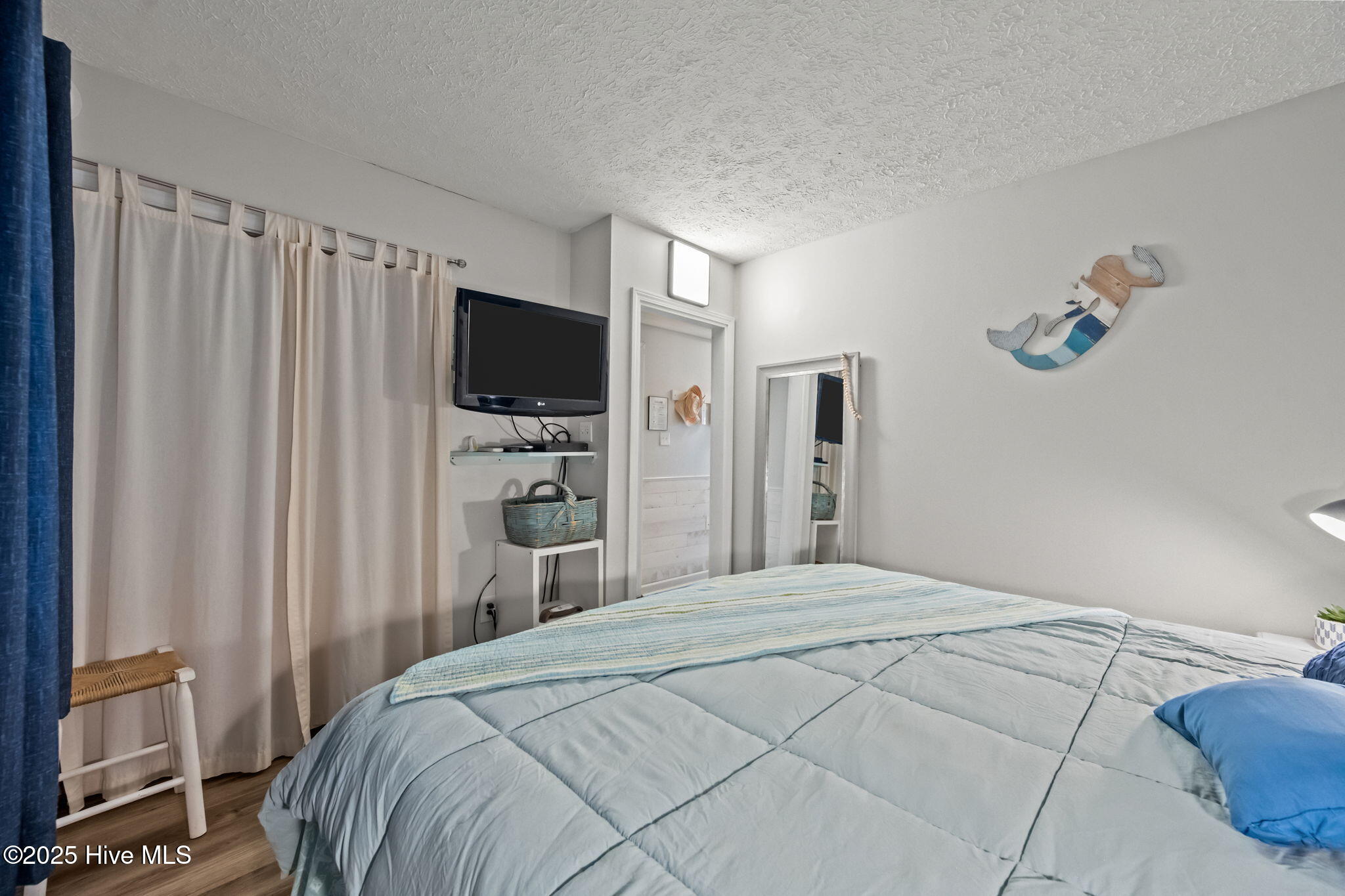 100546610 | Photo 18