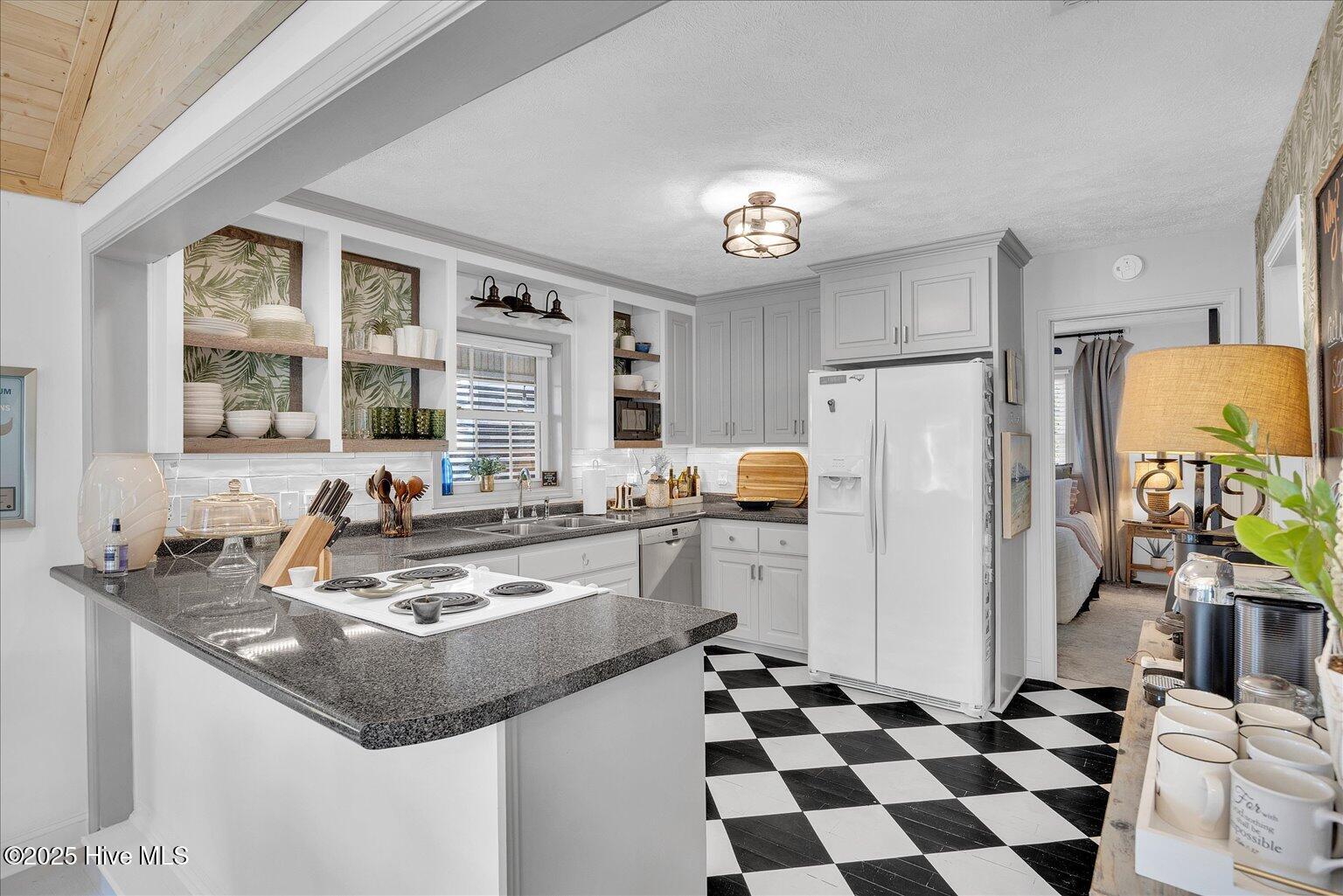 100497695 | Photo 18