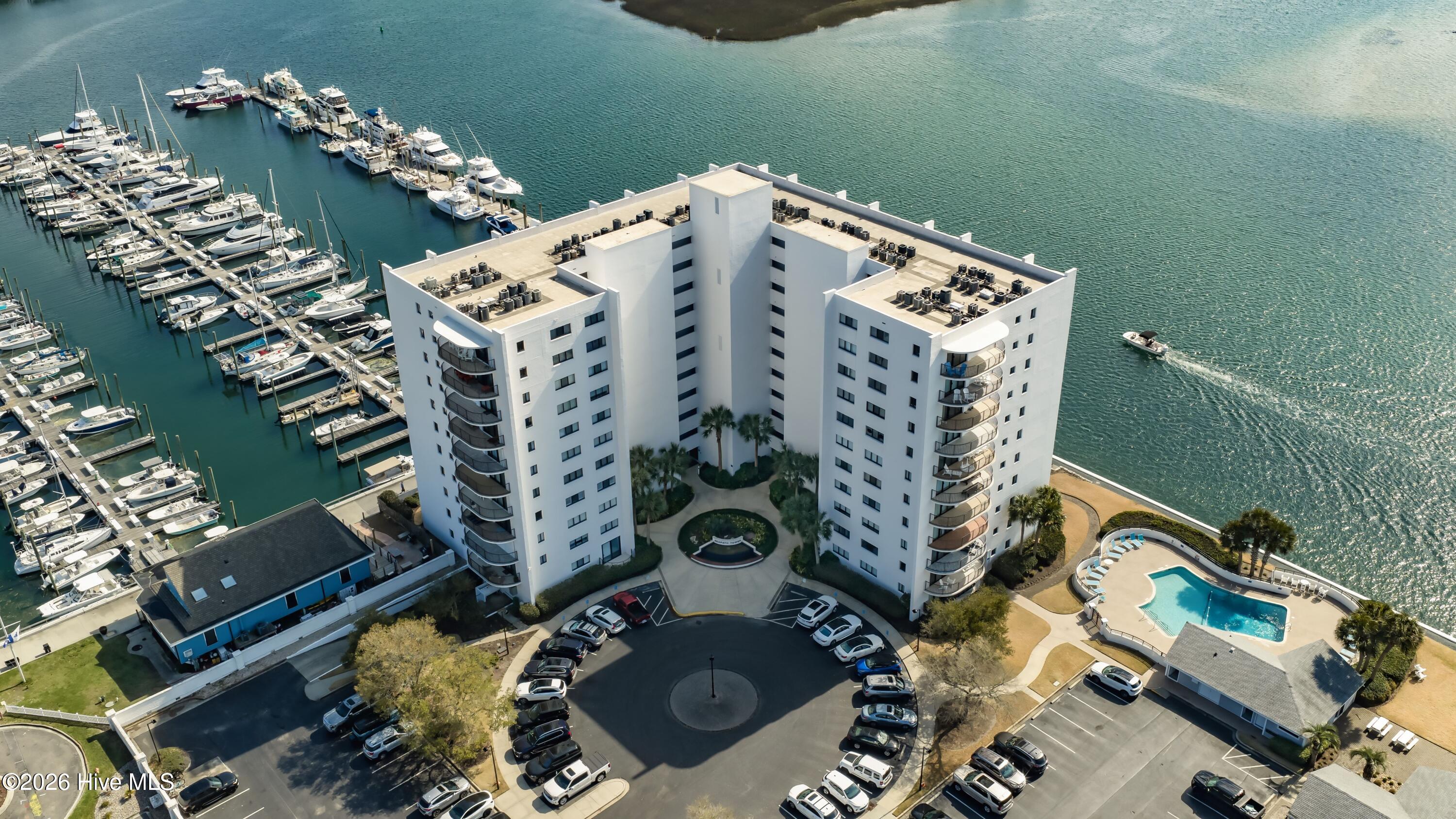 100559794 | Photo 44