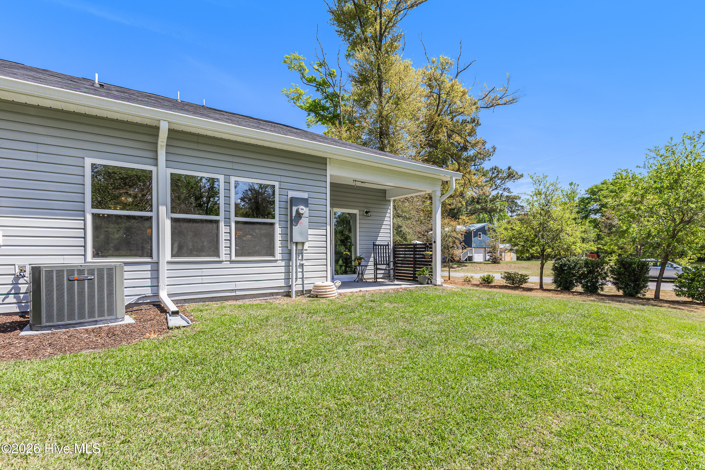 100565599 | Photo 36