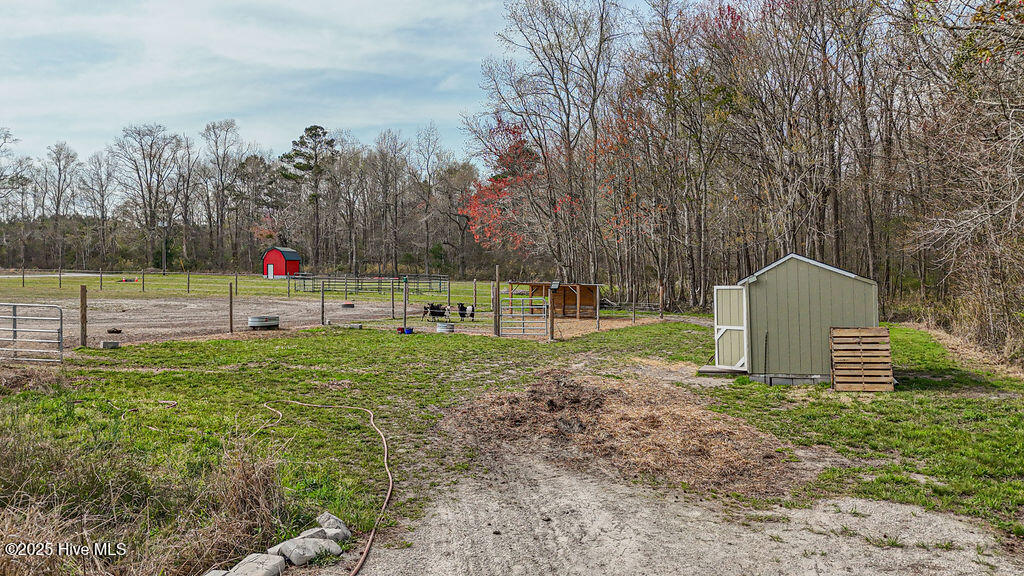 1560 White Oak River Road,Maysville