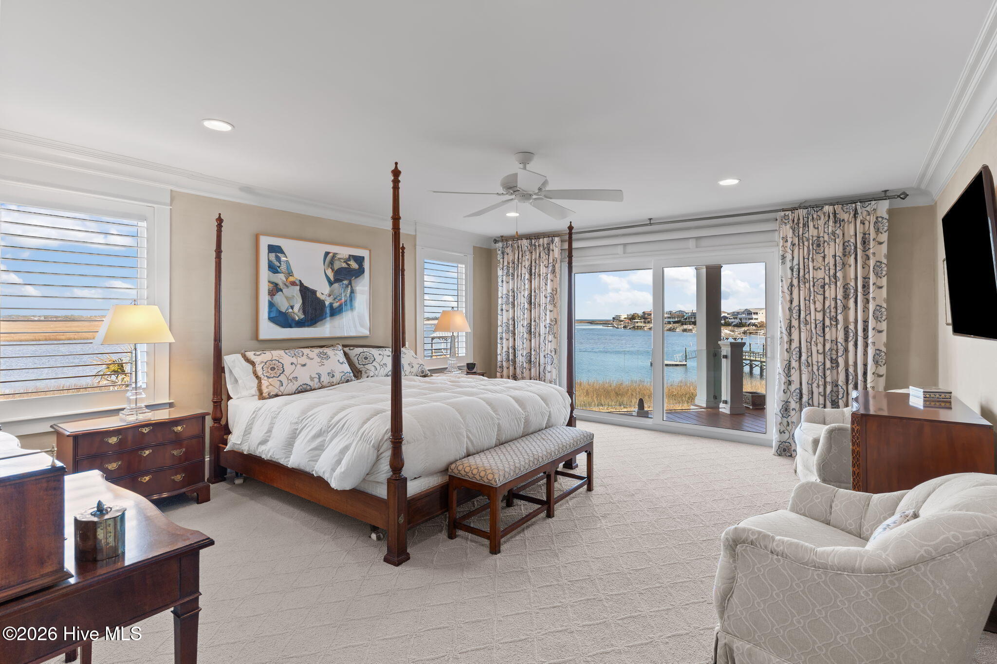 100554777 | Photo 53