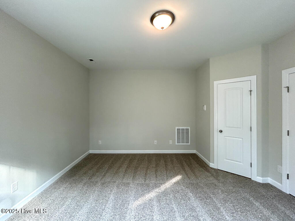 100562477 | Photo 41