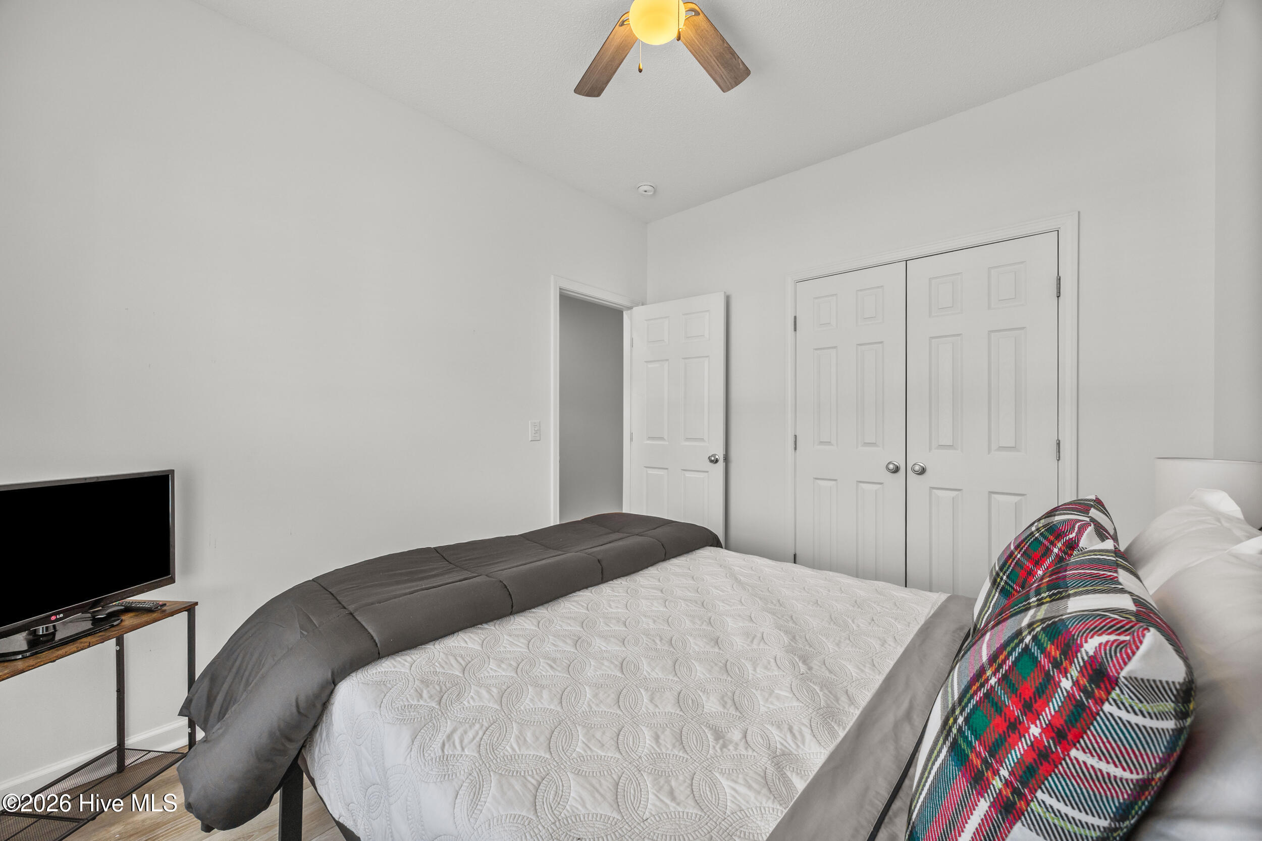 100559872 | Photo 22