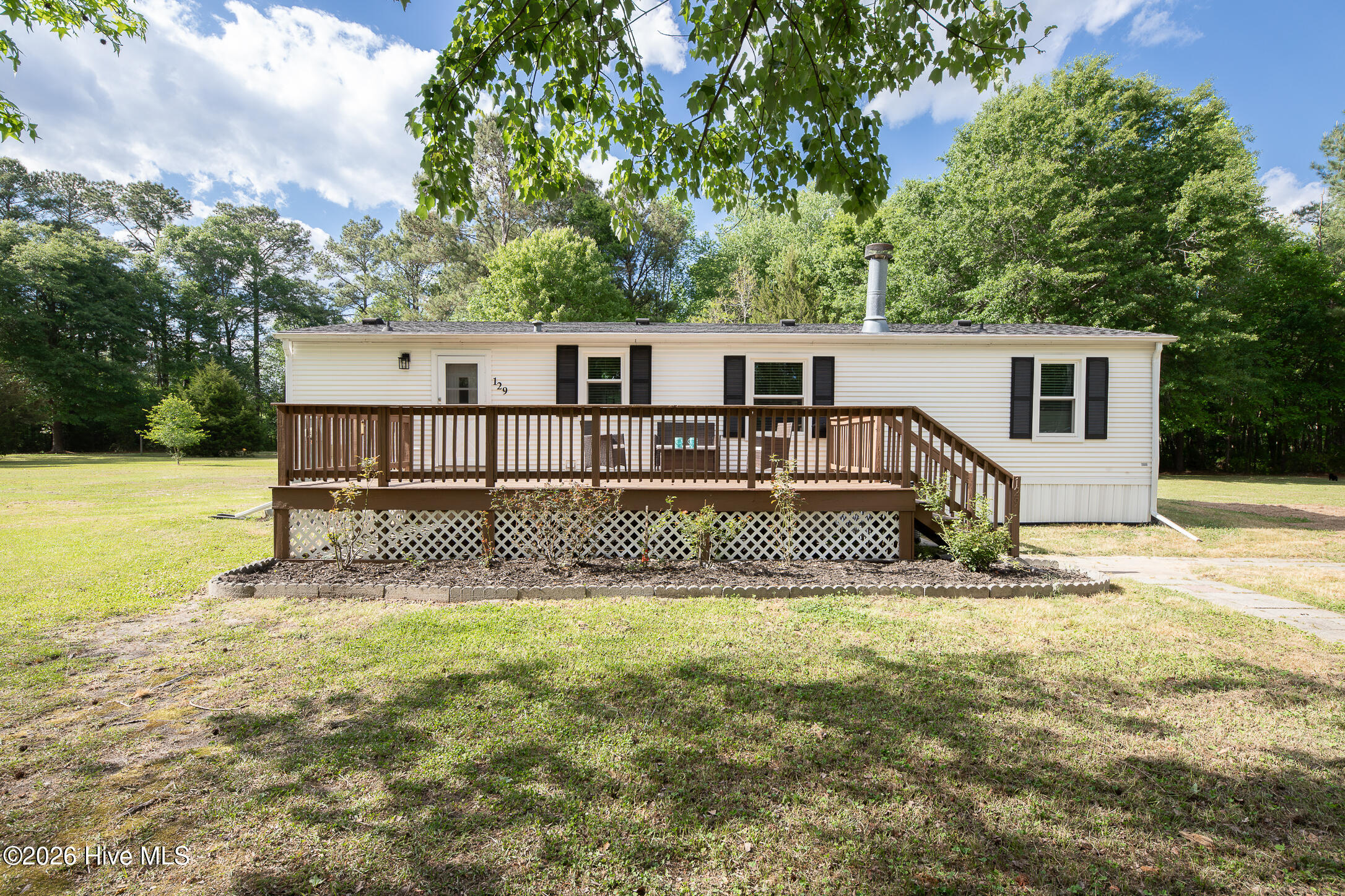 100570278 | Photo 49