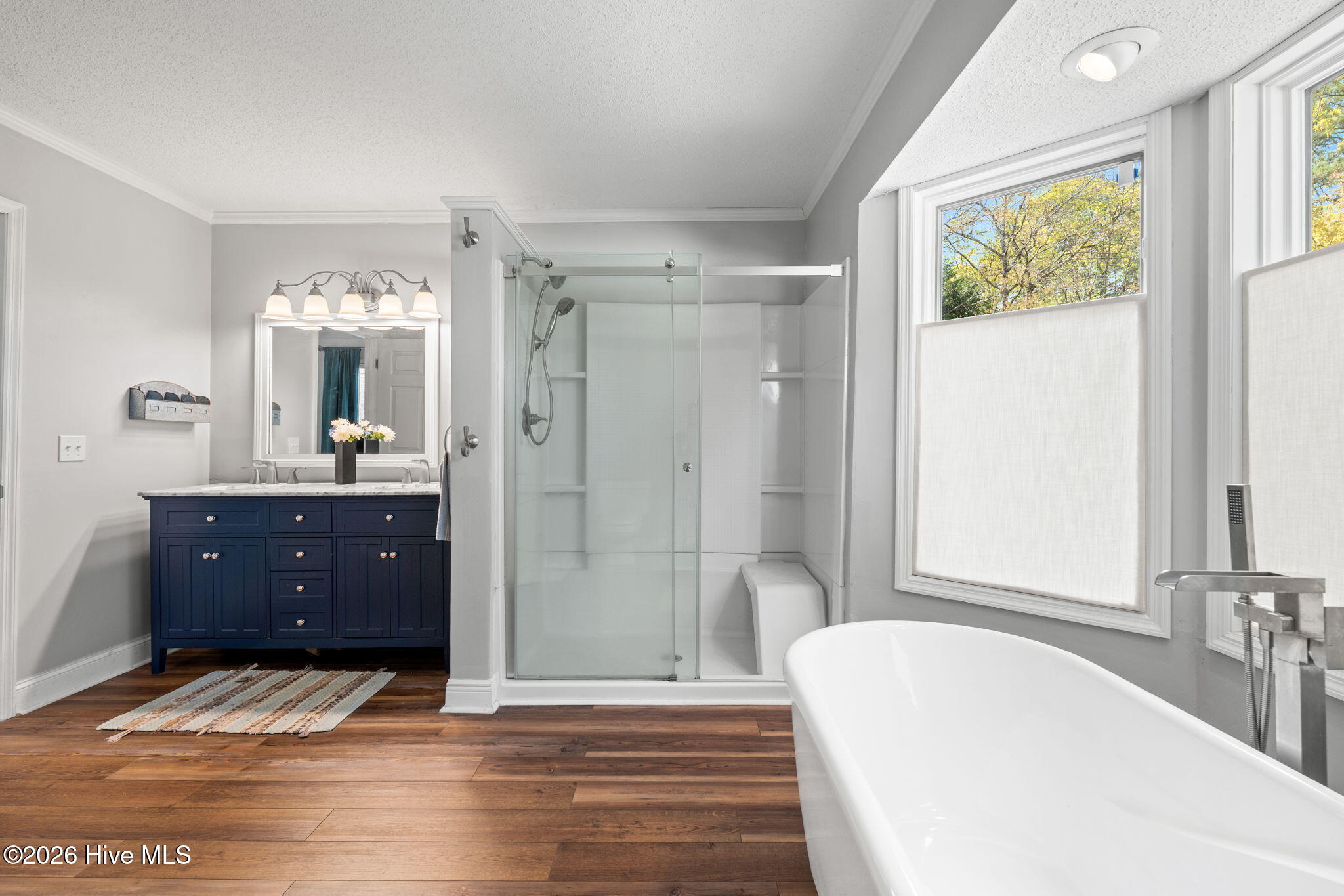 100564721 | Photo 34