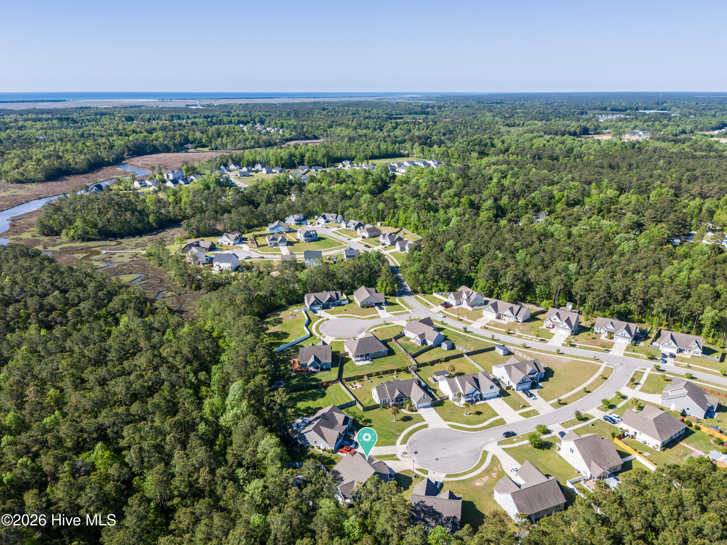 100569069 | Photo 38