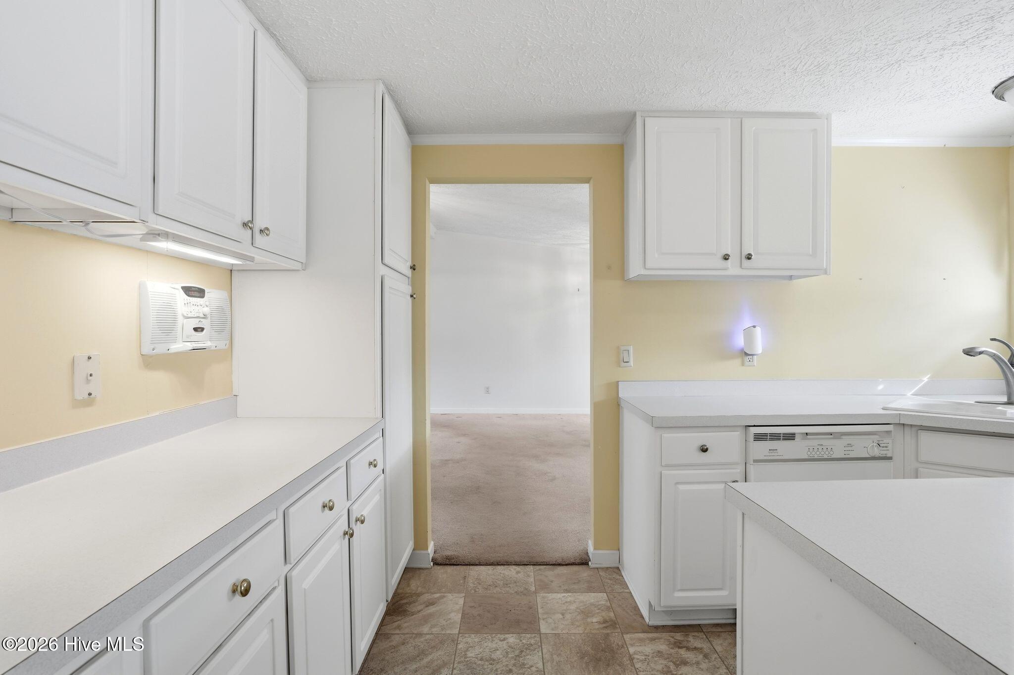 100556115 | Photo 48