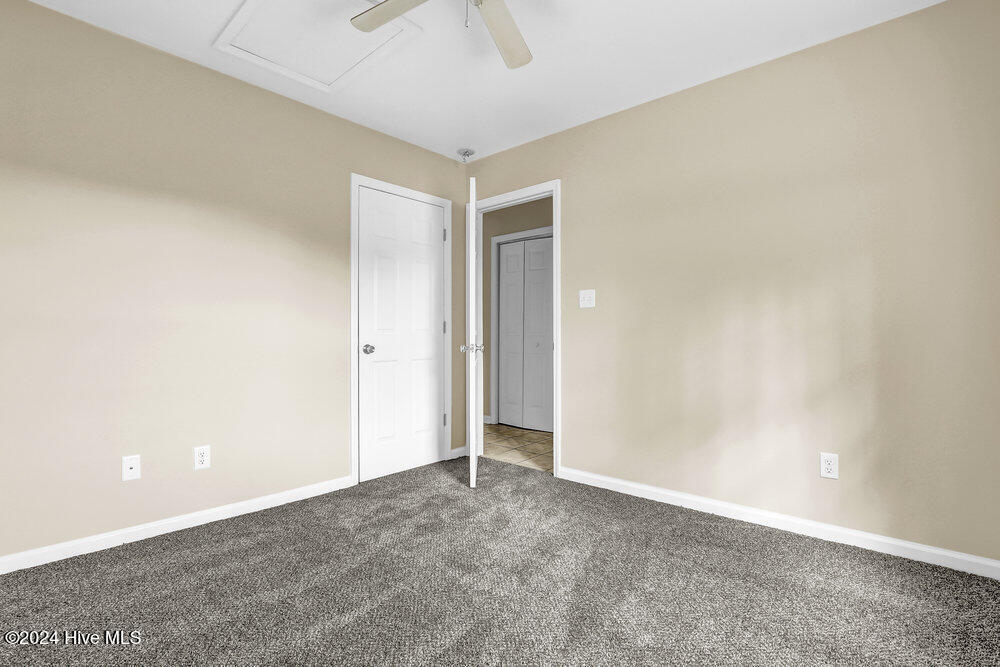 100550999 | Photo 21