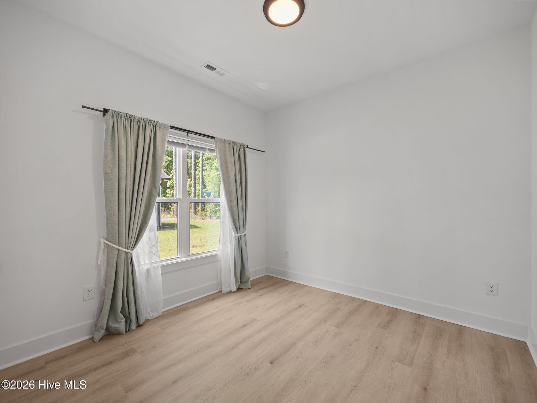 609 N Timberly Lane, Burgaw, NC 28425 – photo 16: 24-web-or-mls-609 N Timberly Ln 60