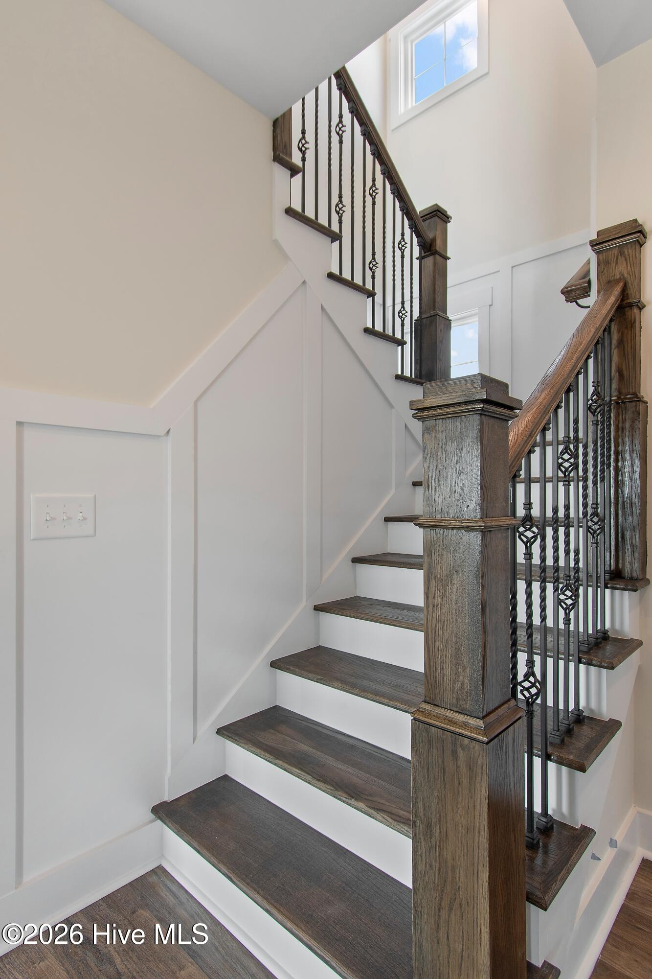 100525710 | Photo 29