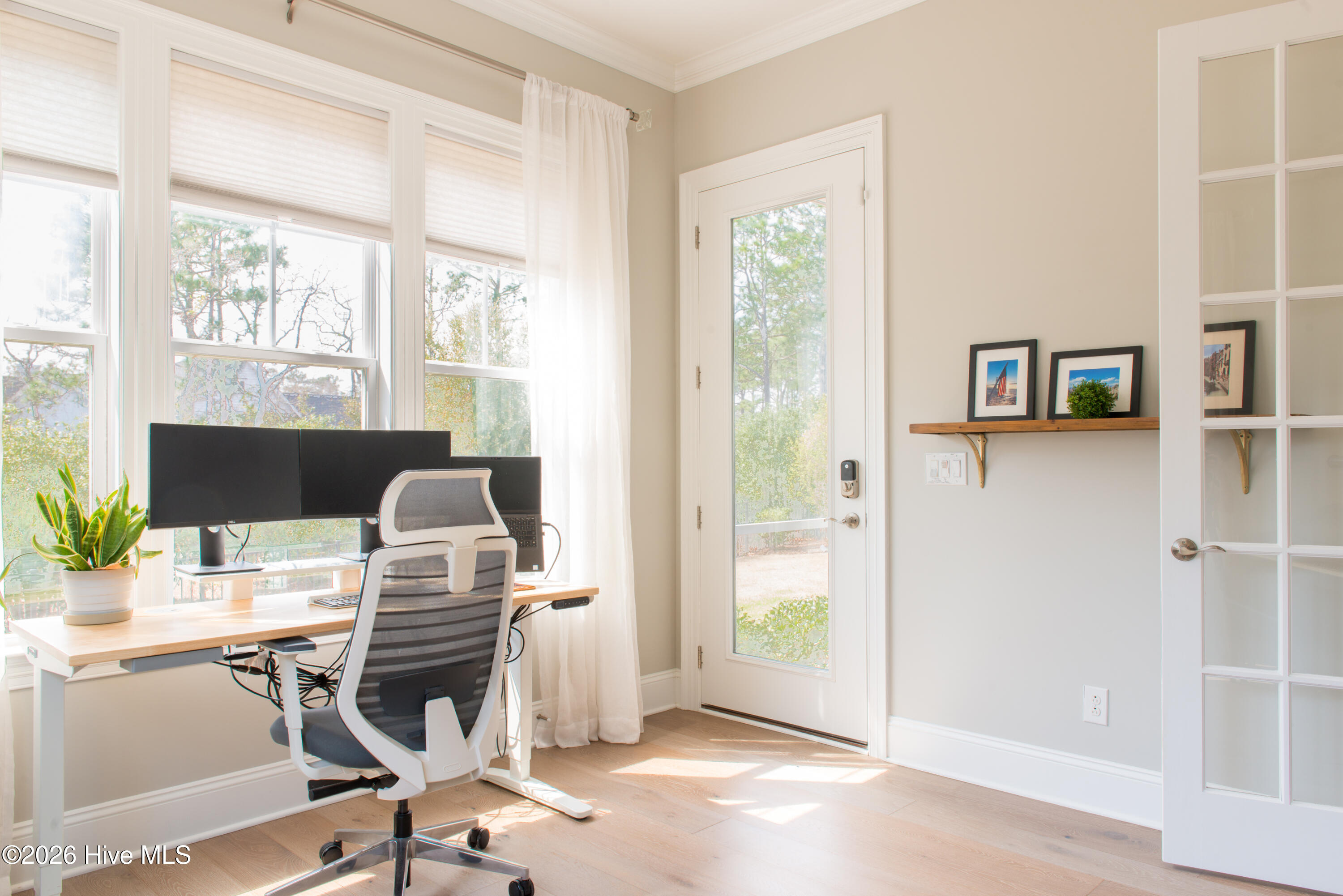 100560299 | Photo 41