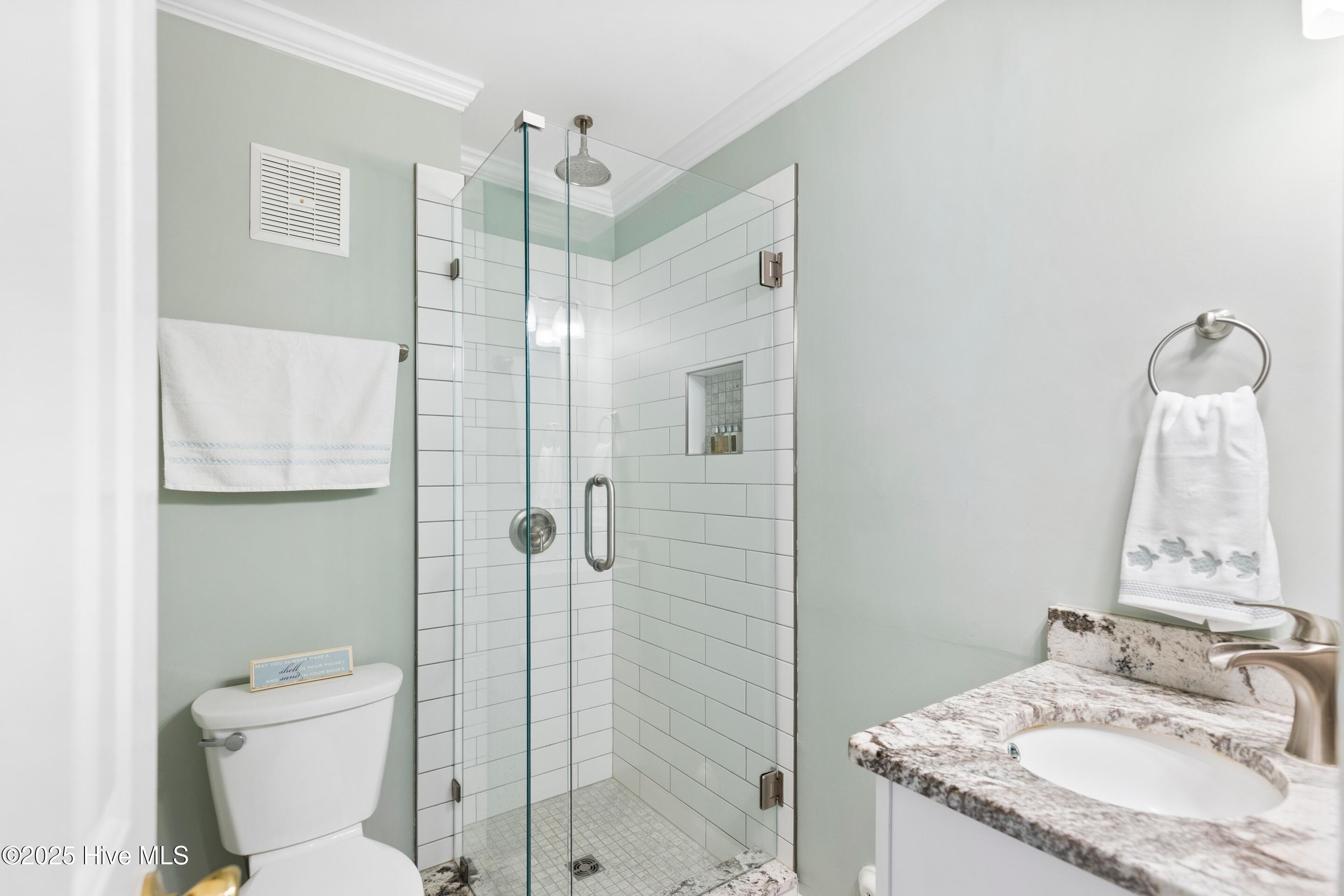 100539934 | Photo 19