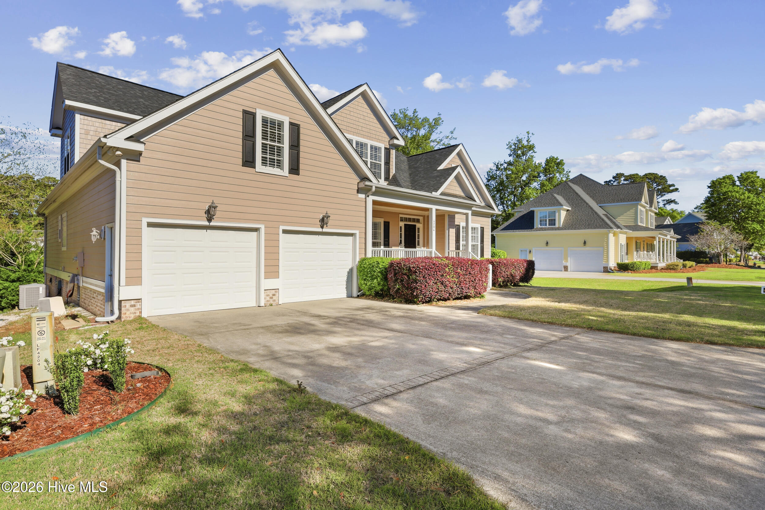 100567096 | Photo 13