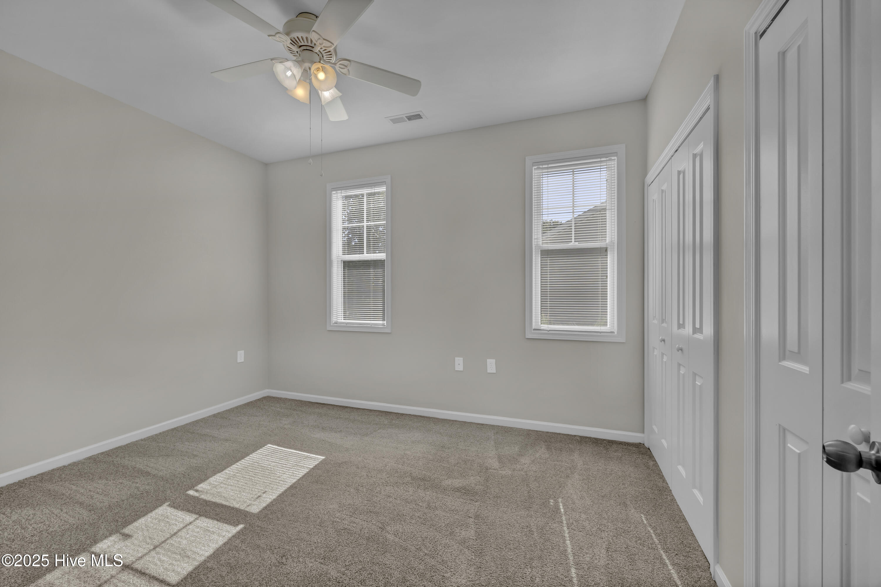 100538265 | Photo 17