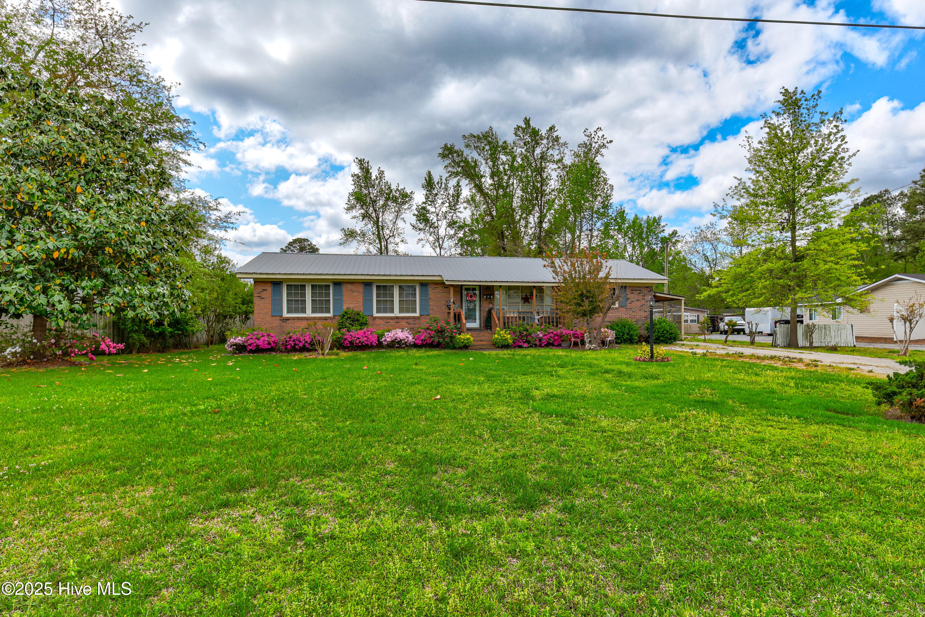 Homes for sale in Wallace, NC | 307 W Westbrook St, Wallace, NC 28466 | MLS# 100546791