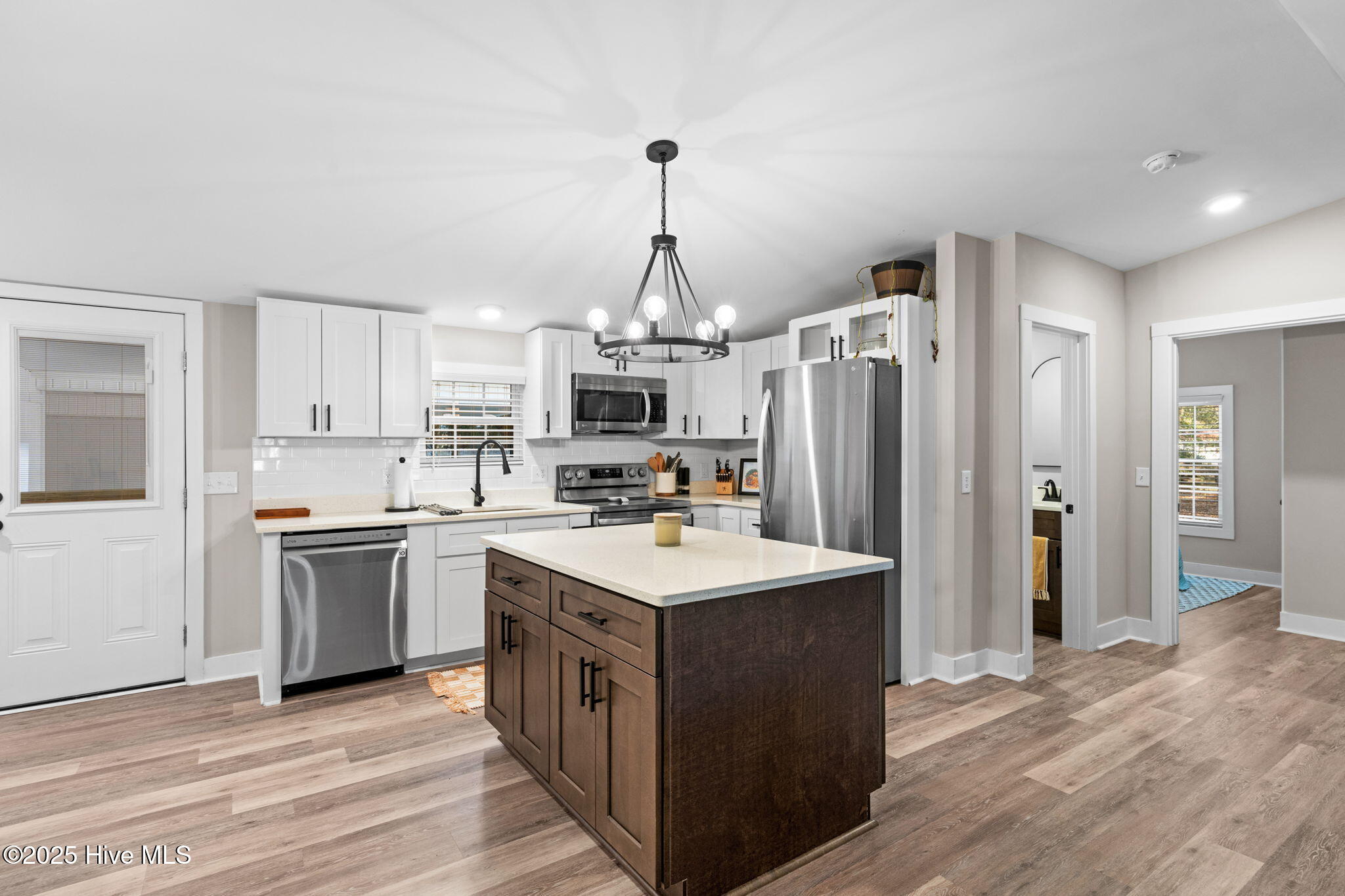 100545066 | Photo 15