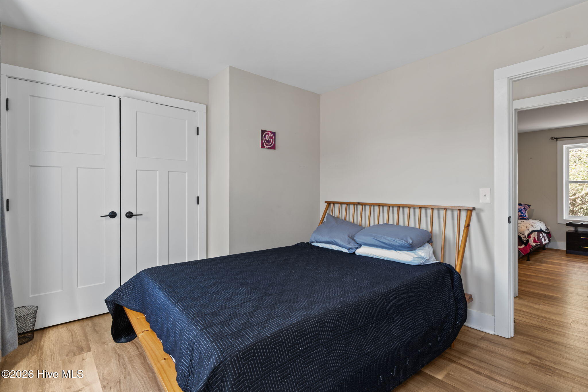 100556827 | Photo 27