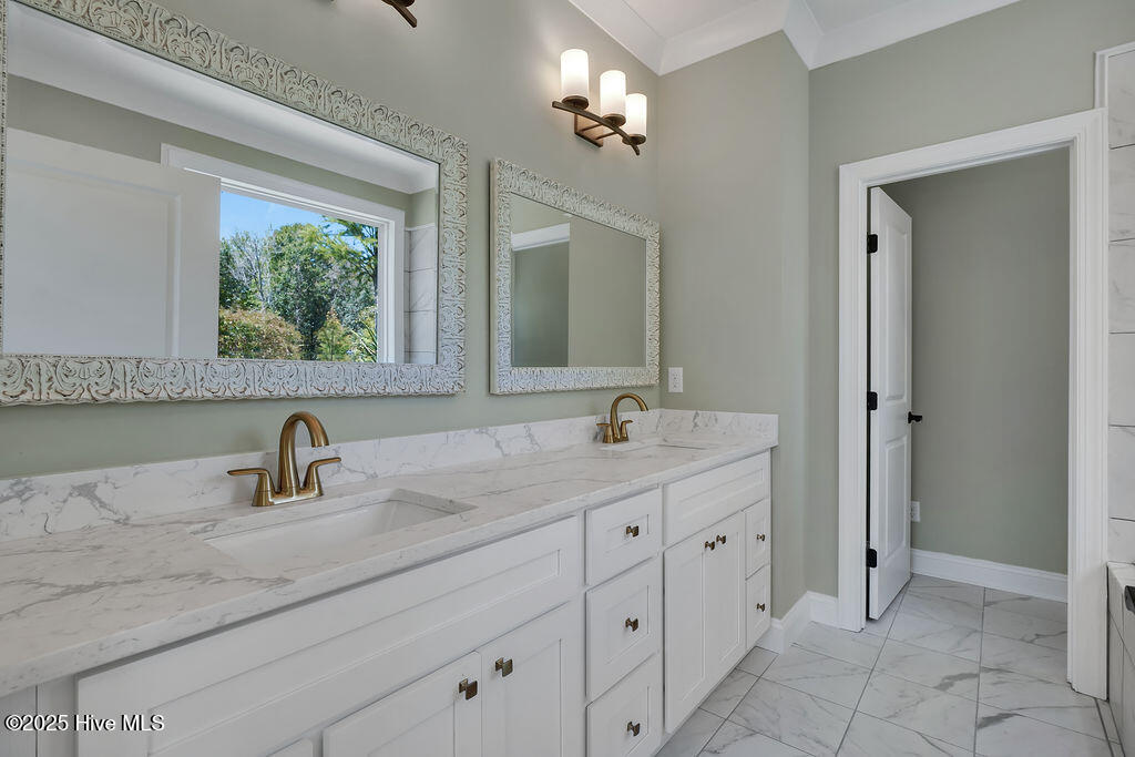 100529552 | Photo 22