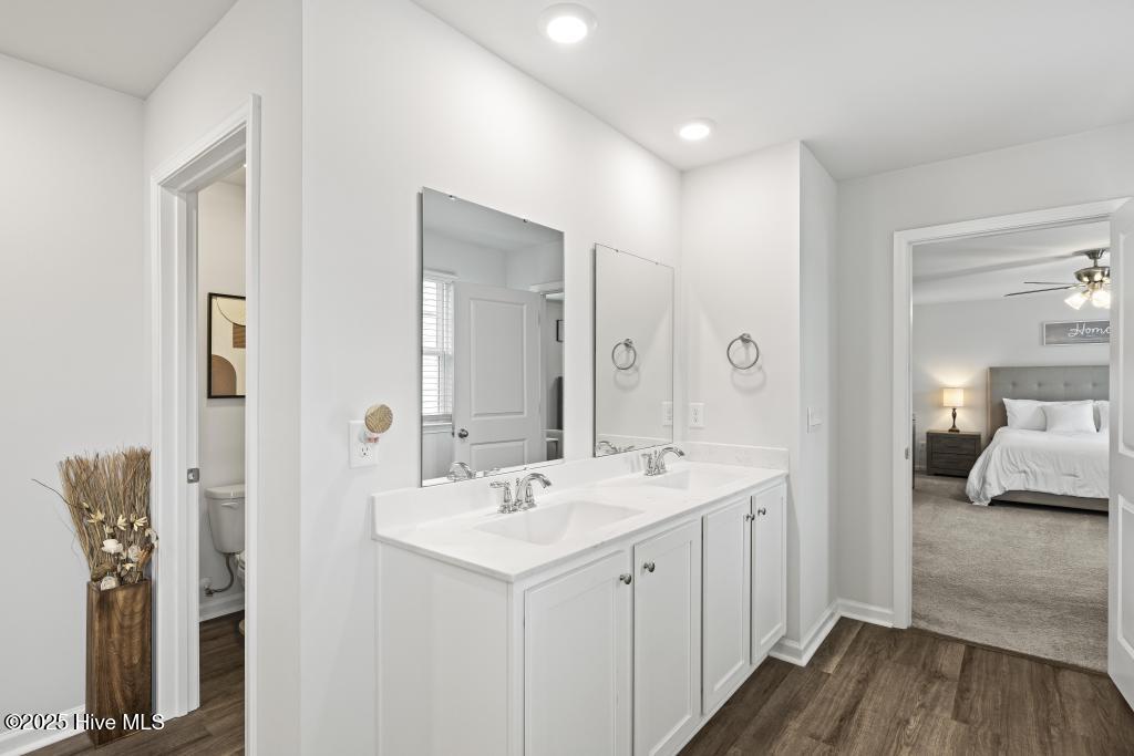 100536703 | Photo 33