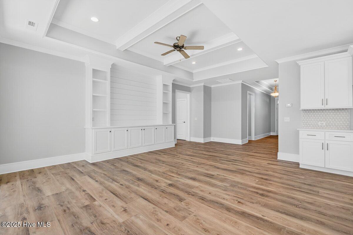 100500099 | Photo 14