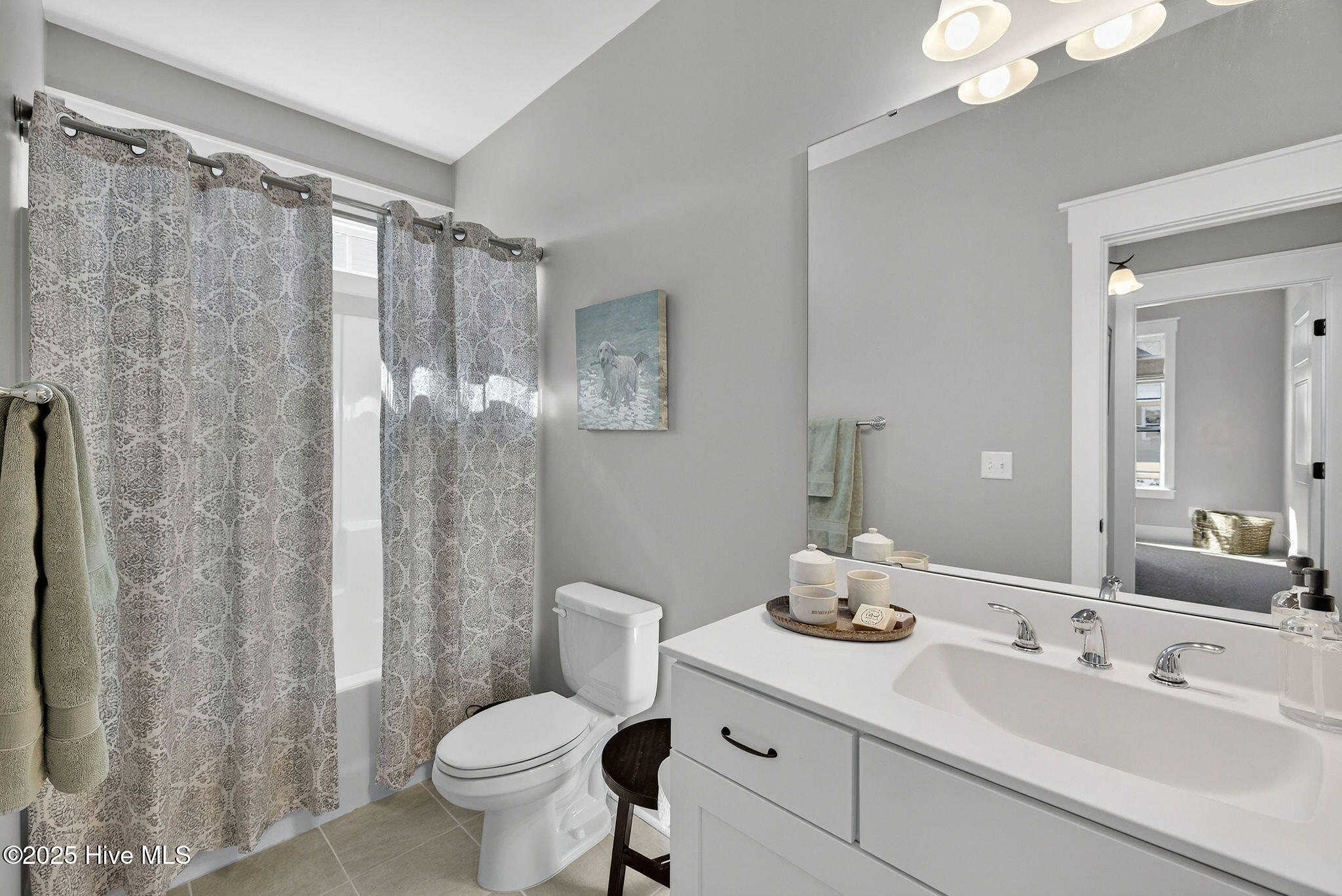 100541568 | Photo 30